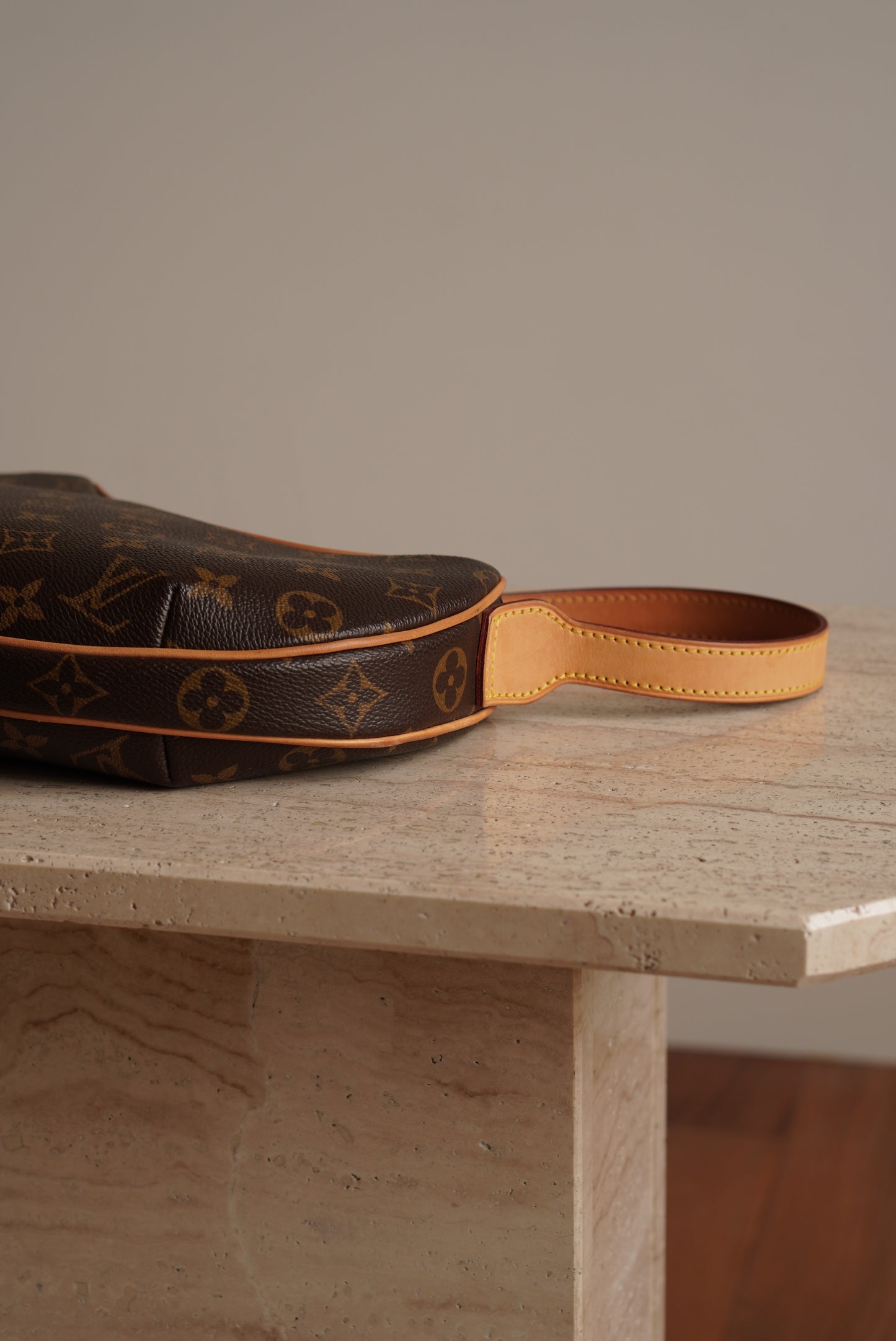 LOUIS VUITTON CROISSANT PM