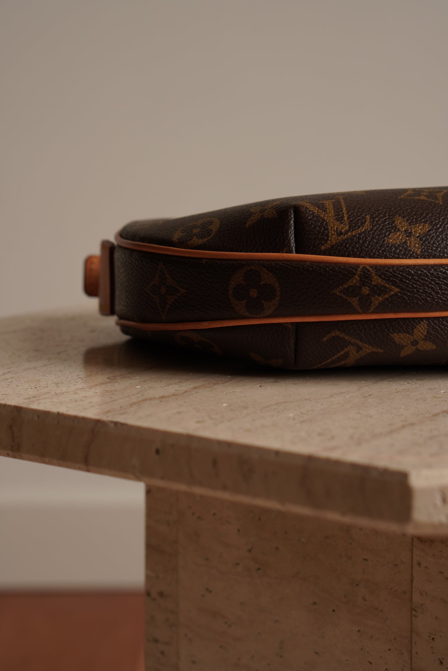 LOUIS VUITTON CROISSANT PM