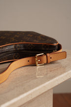 LOUIS VUITTON CROISSANT PM