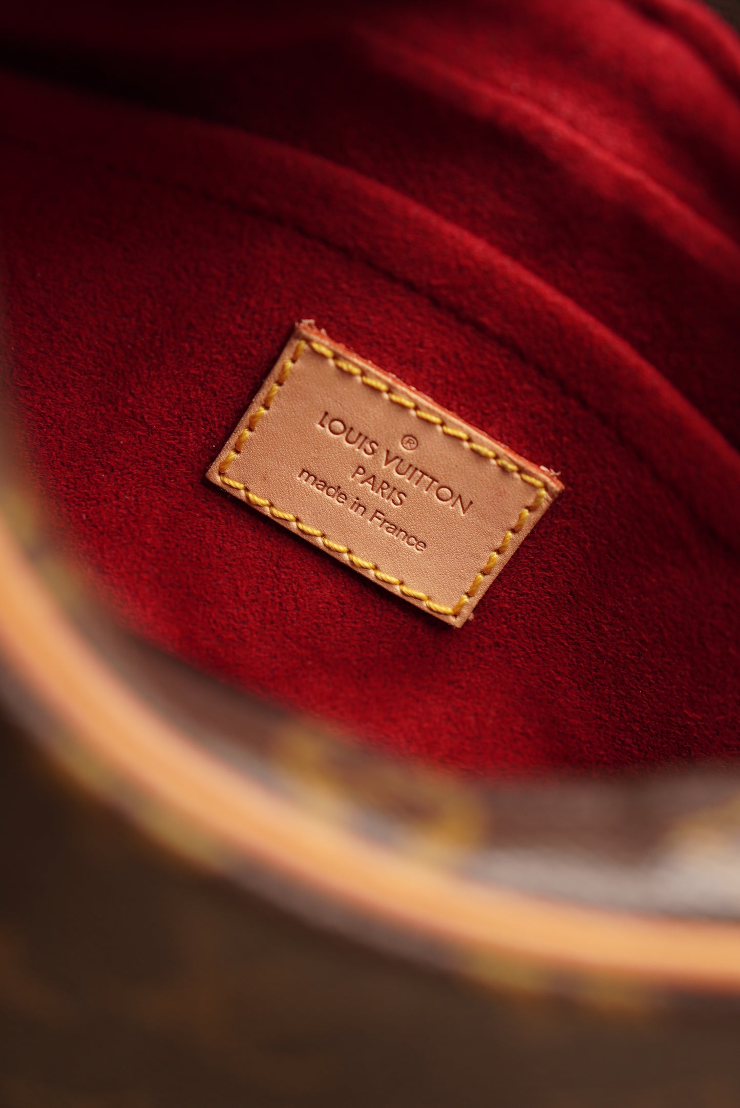 LOUIS VUITTON CROISSANT PM