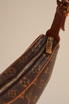 LOUIS VUITTON CROISSANT PM