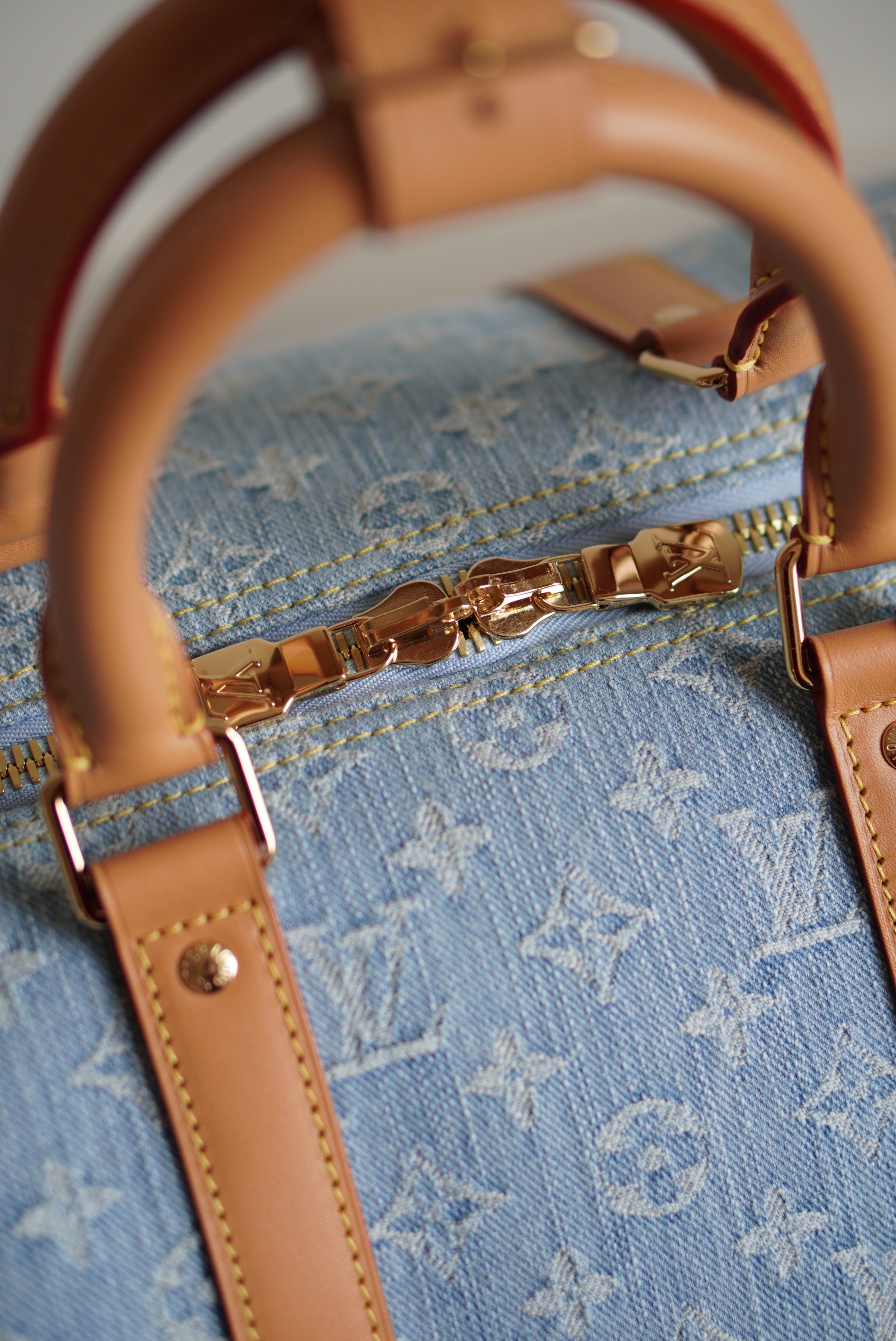 LOUIS VUITTON KEEPALL BANDOULIÈRE 45 | SKY BLUE DENIM
