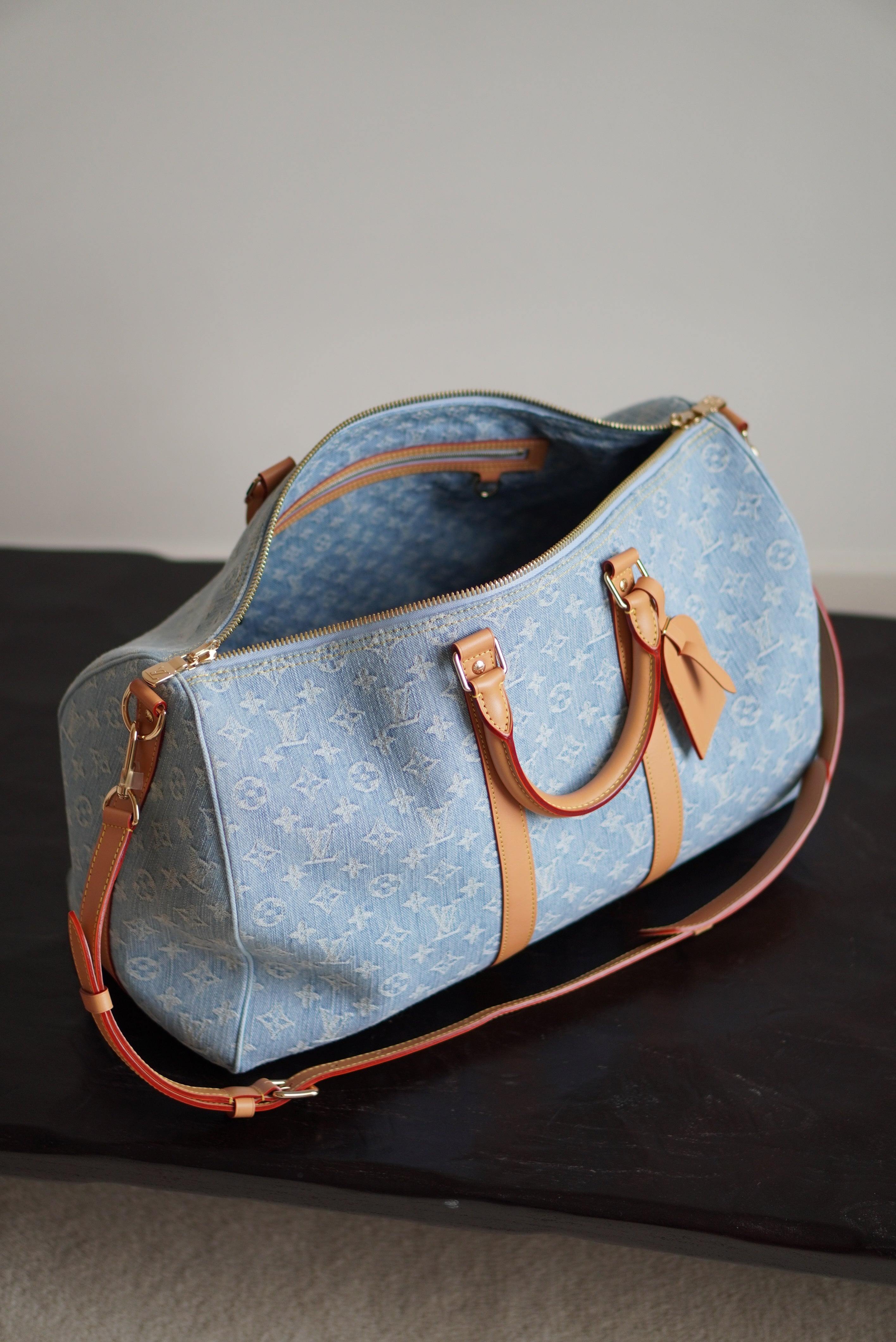 LOUIS VUITTON KEEPALL BANDOULIÈRE 45 | SKY BLUE DENIM