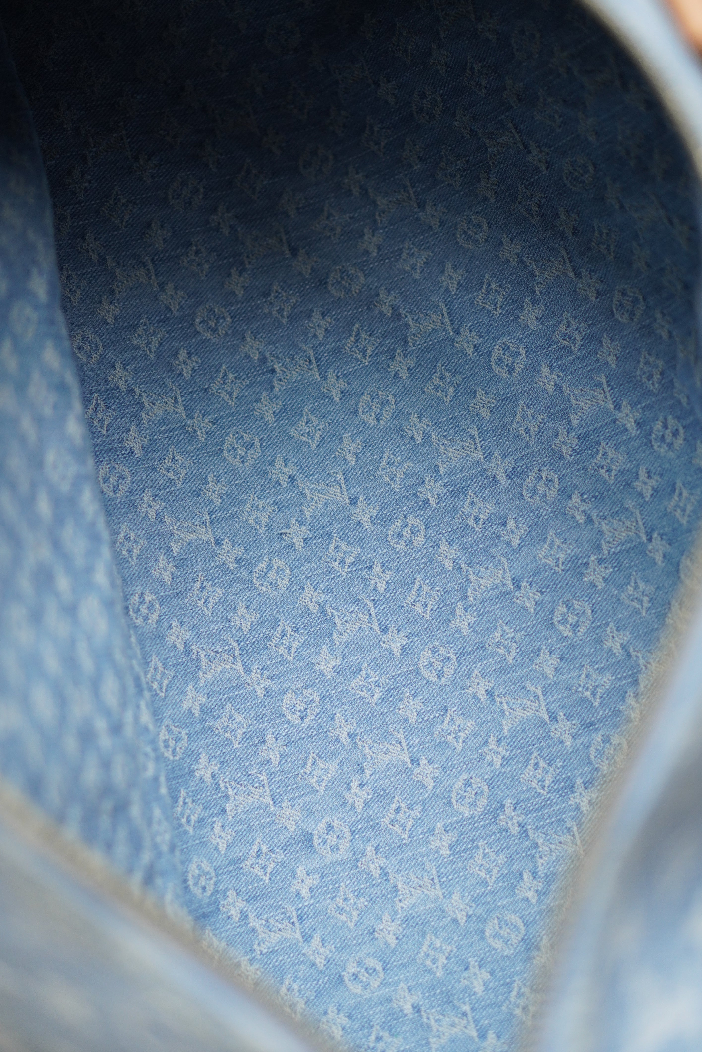 LOUIS VUITTON KEEPALL BANDOULIÈRE 45 | SKY BLUE DENIM