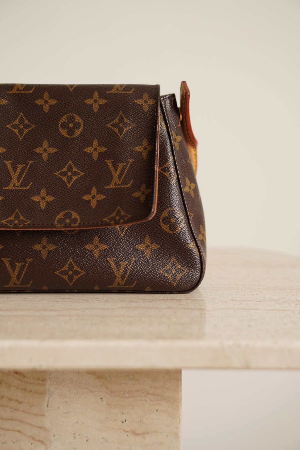 LOUIS VUITTON LOOPING PM