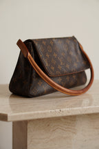LOUIS VUITTON LOOPING PM
