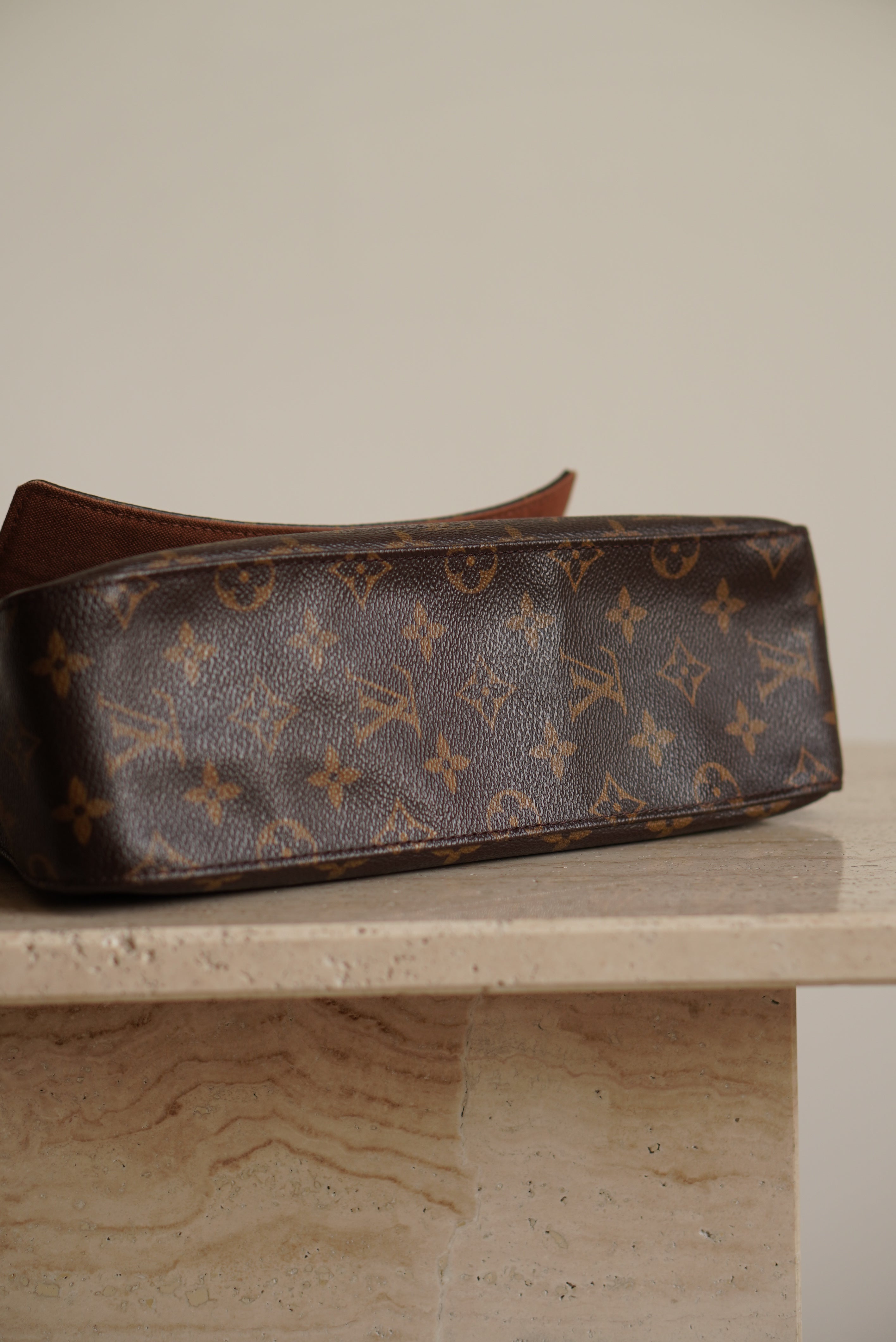 LOUIS VUITTON LOOPING PM