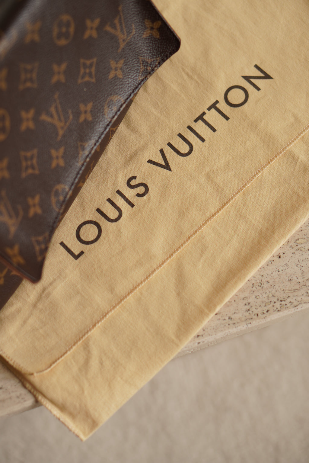 LOUIS VUITTON LOOPING PM