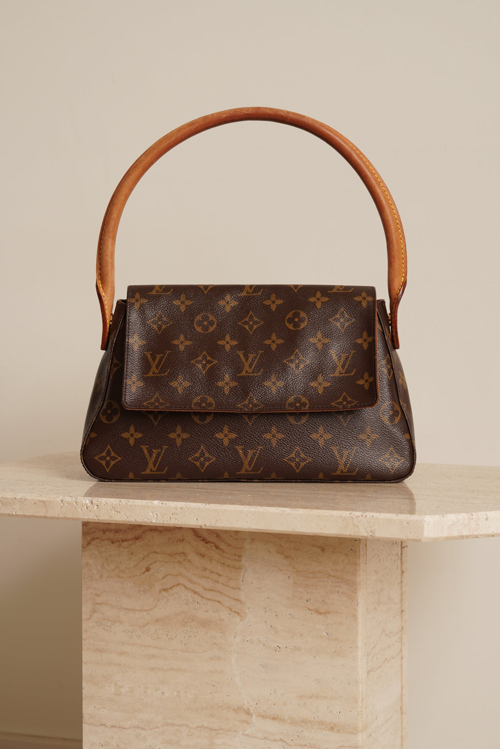 LOUIS VUITTON LOOPING PM