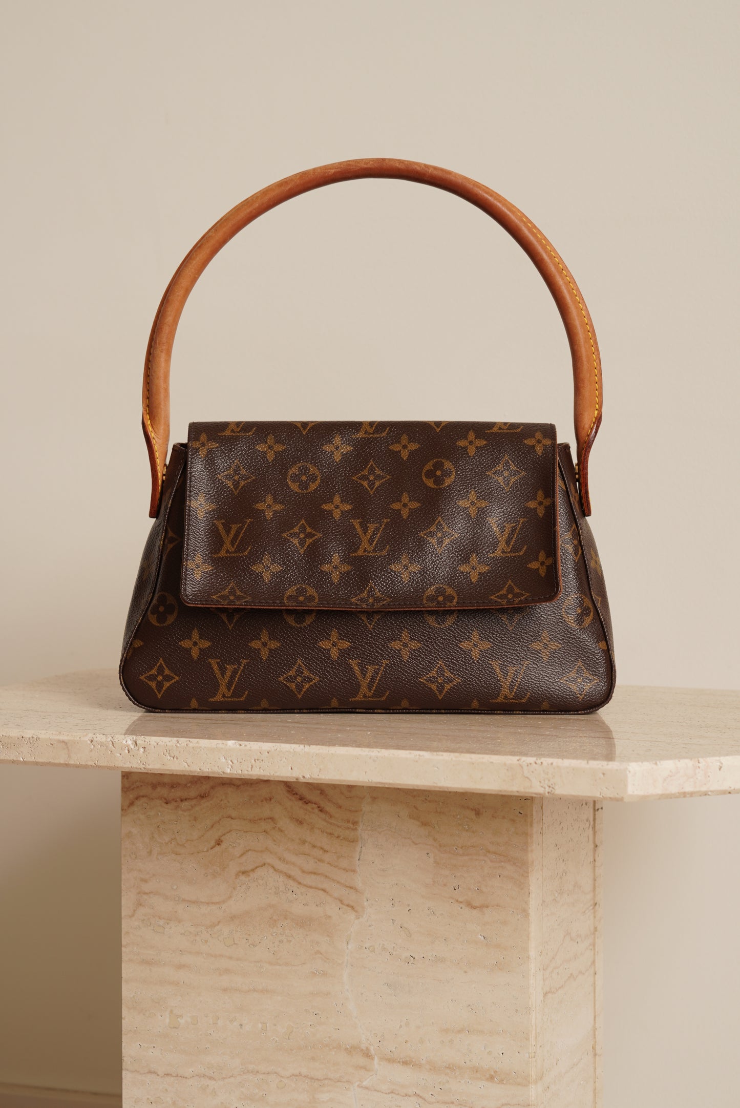 LOUIS VUITTON LOOPING PM