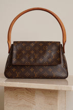 LOUIS VUITTON LOOPING PM