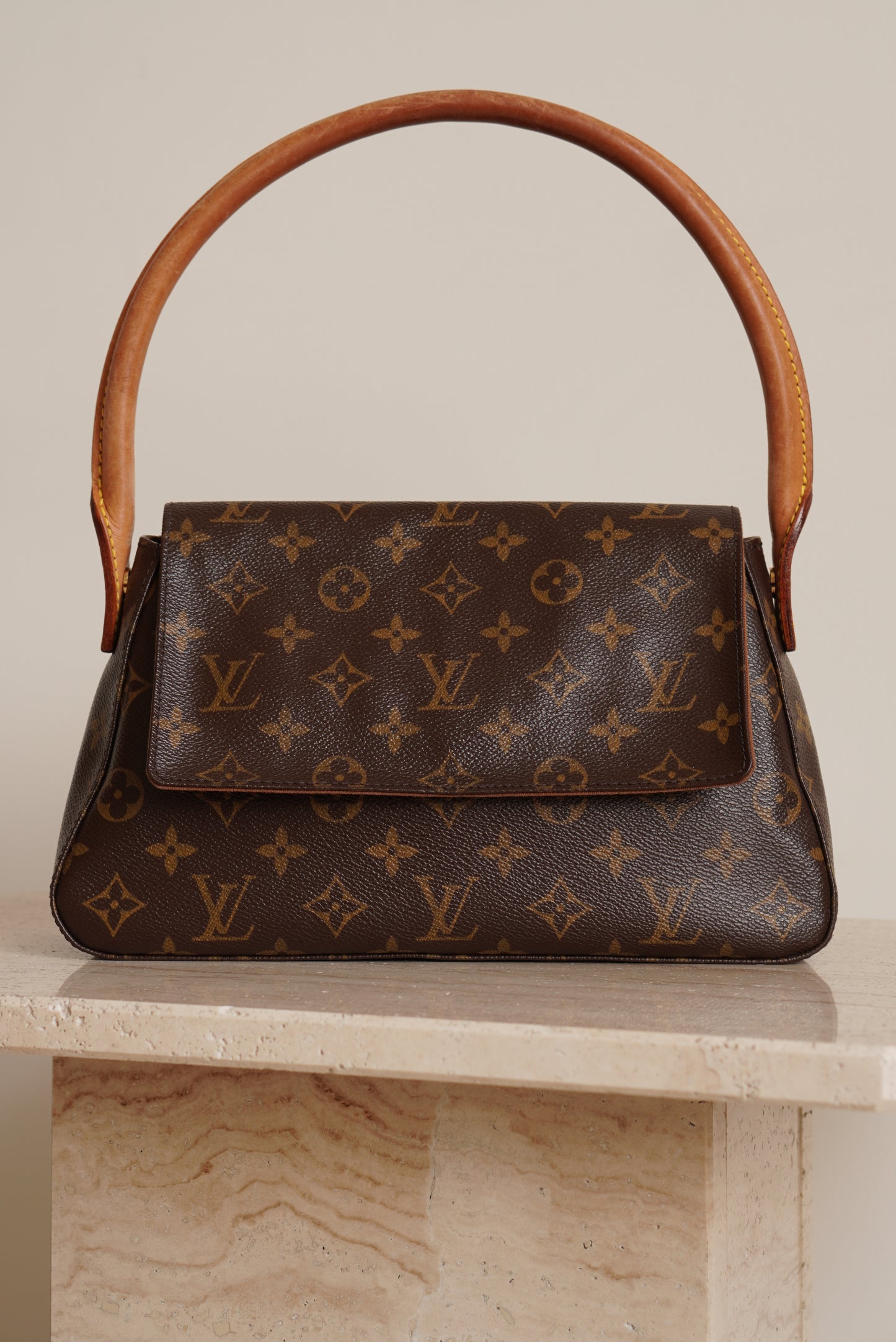 LOUIS VUITTON LOOPING PM