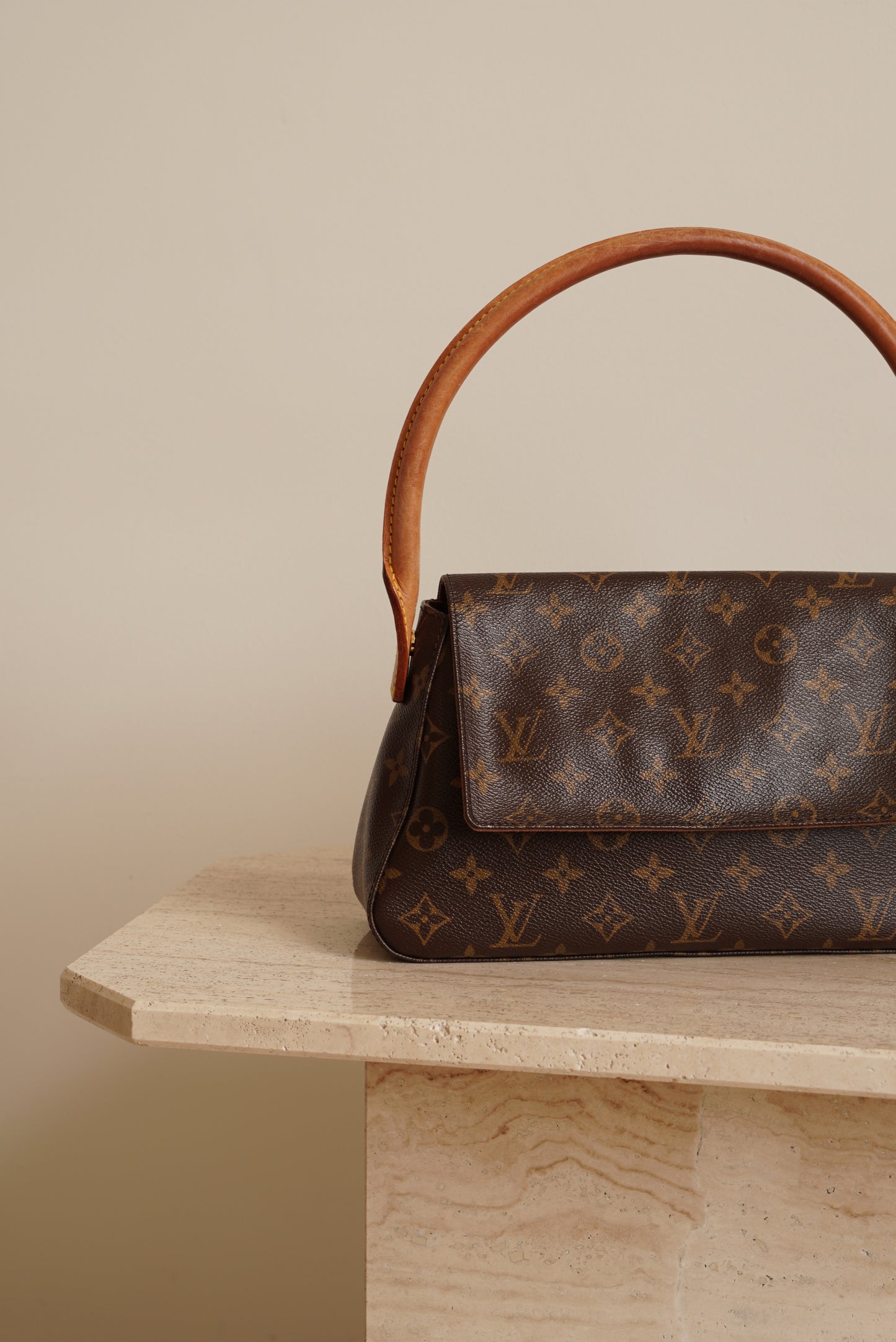 LOUIS VUITTON LOOPING PM