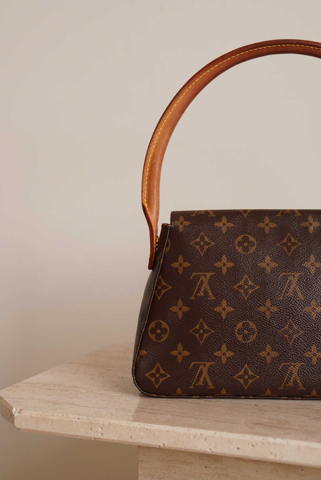 LOUIS VUITTON LOOPING PM