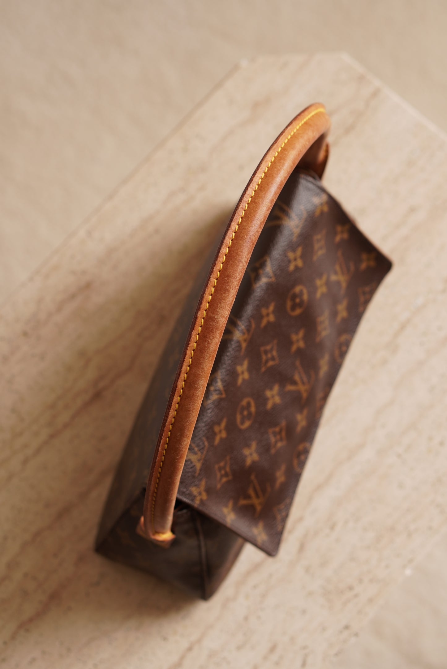 LOUIS VUITTON LOOPING PM