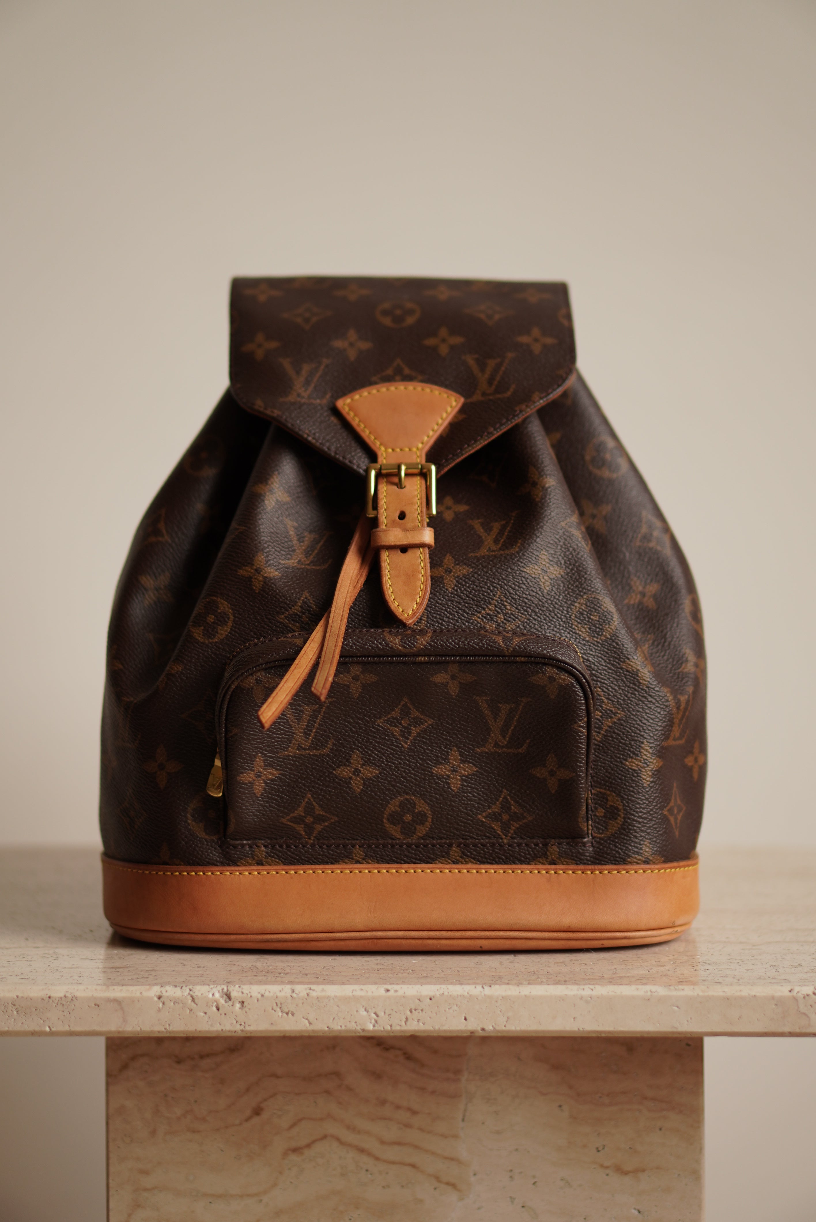 LOUIS VUITTON MONTSOURIS MM