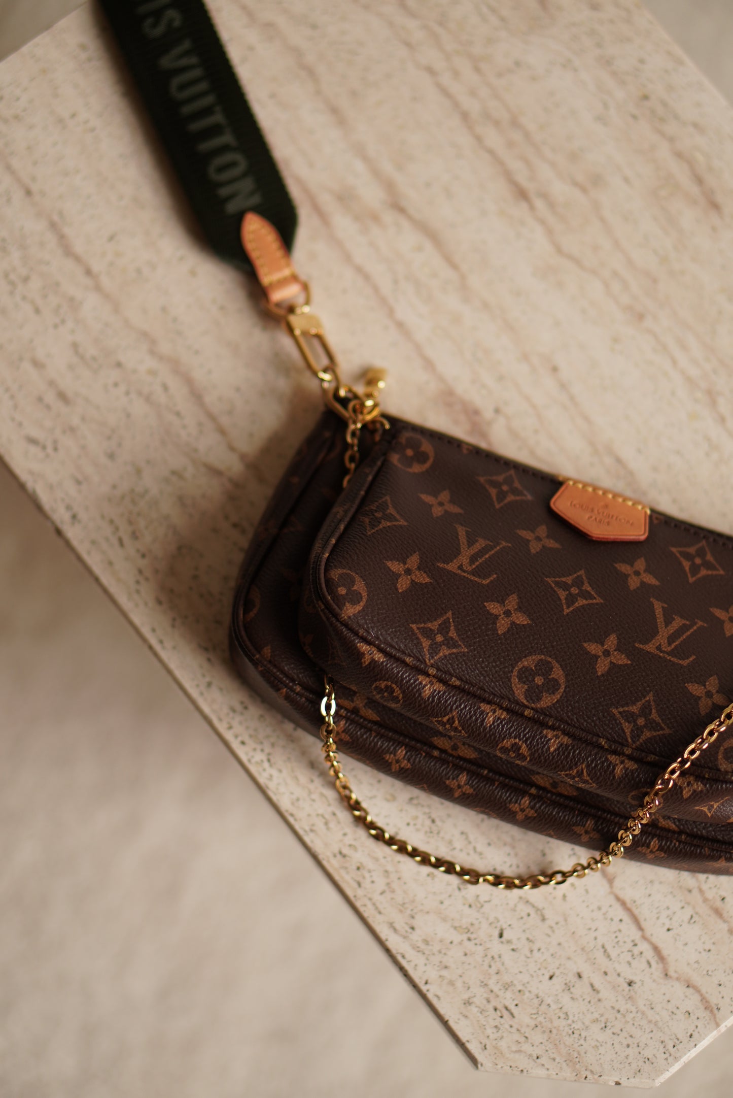 LOUIS VUITTON MULTI POCHETTE ACCESSOIRES