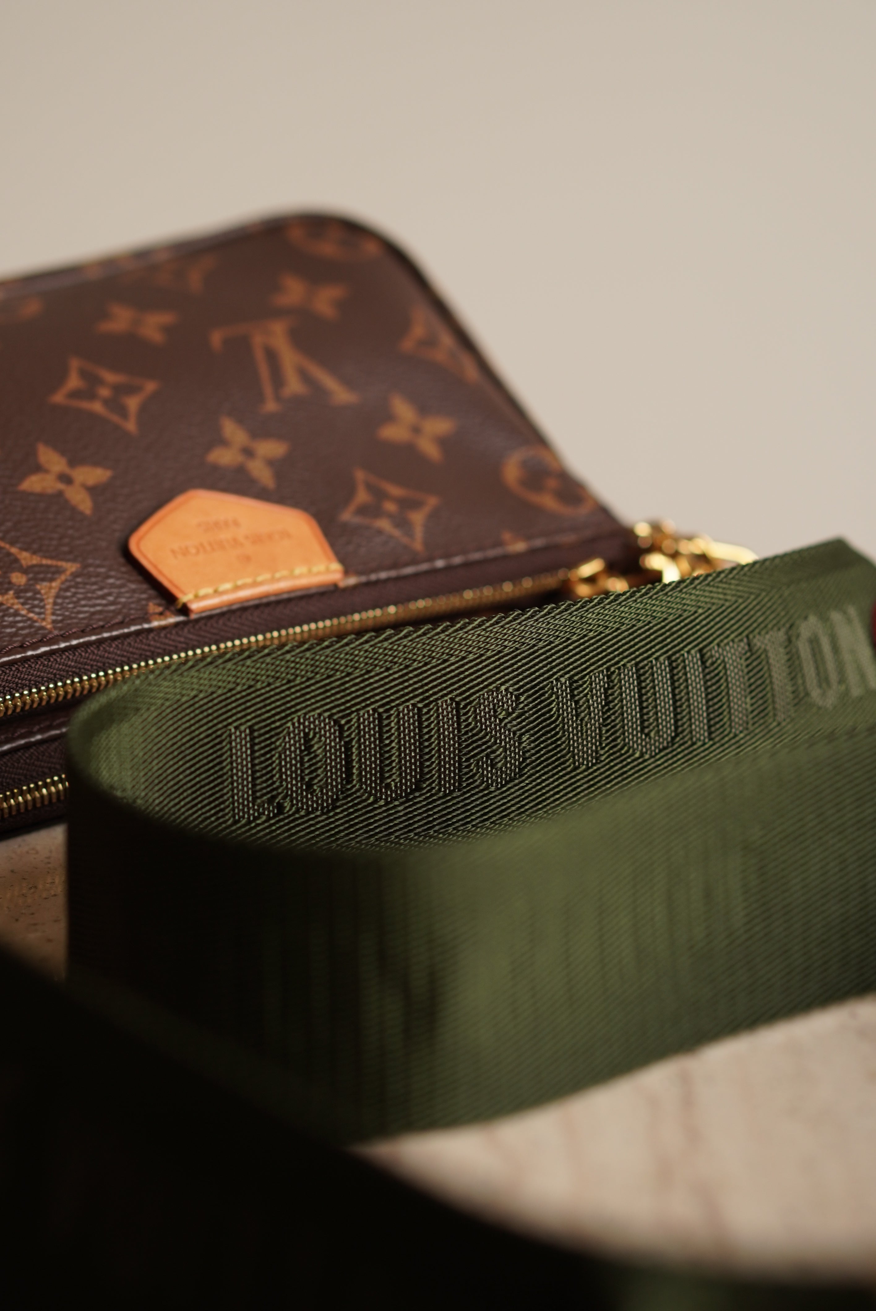 LOUIS VUITTON MULTI POCHETTE ACCESSOIRES