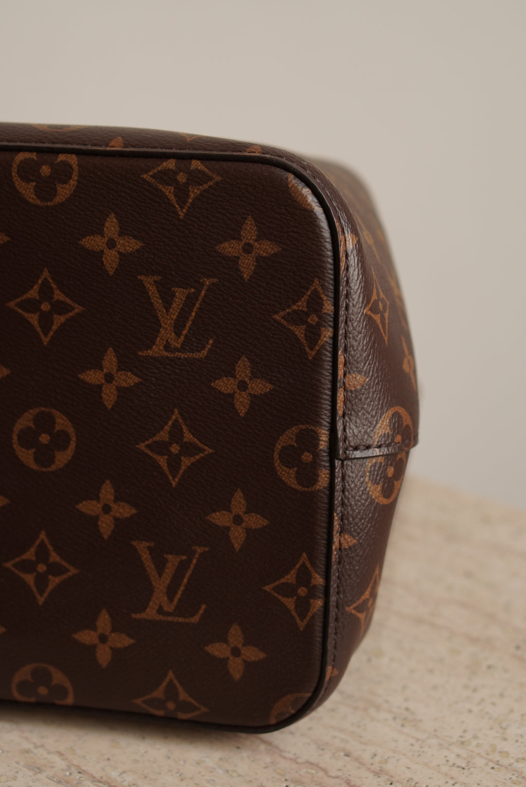 LOUIS VUITTON NÉONOÉ