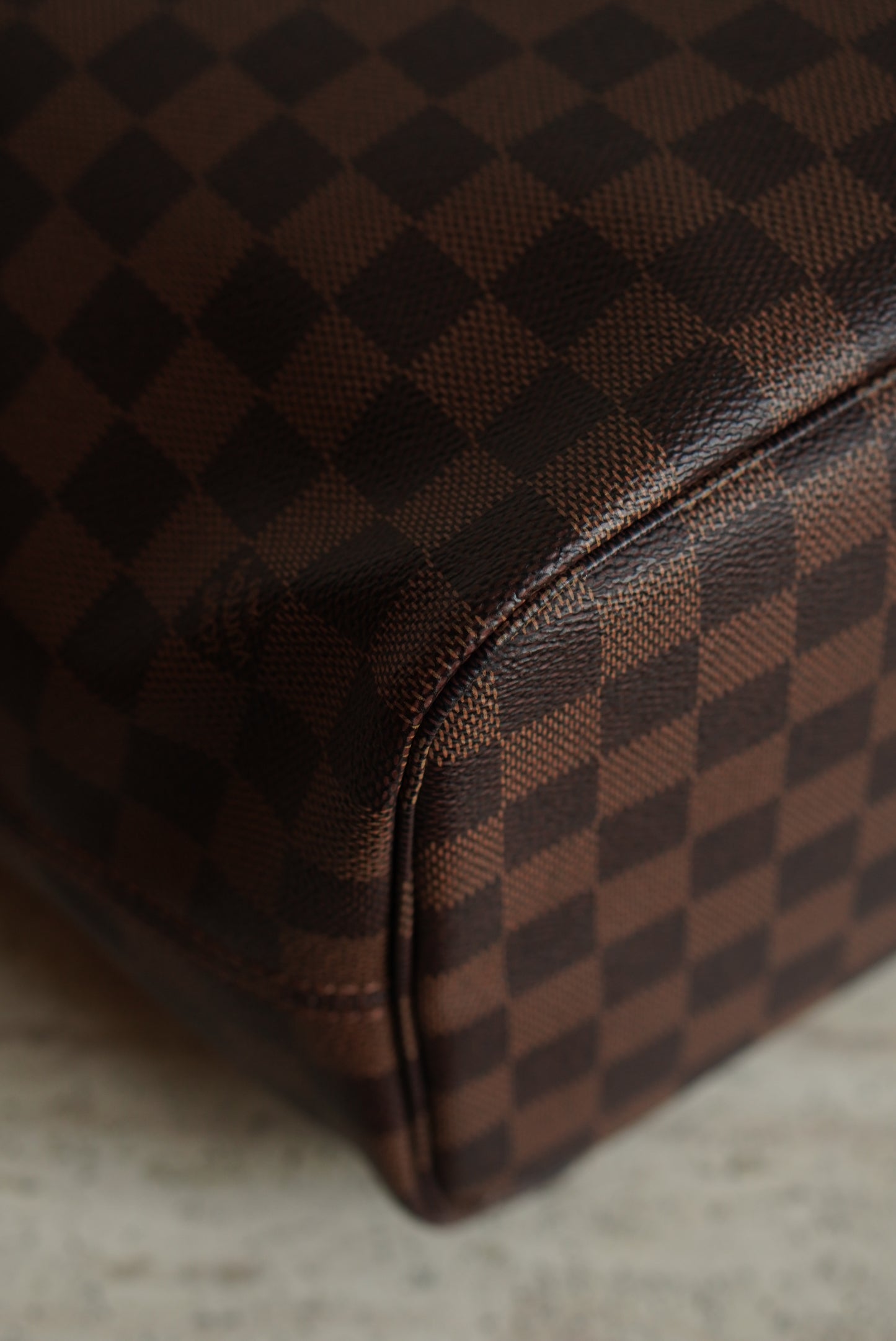 LOUIS VUITTON NEVERFULL MM