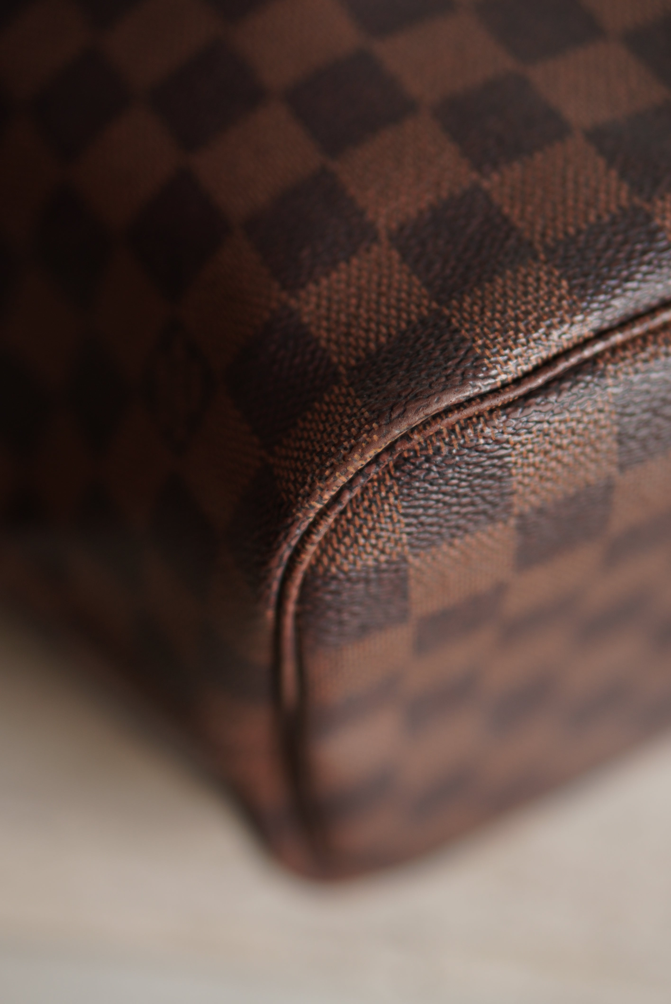 LOUIS VUITTON NEVERFULL MM