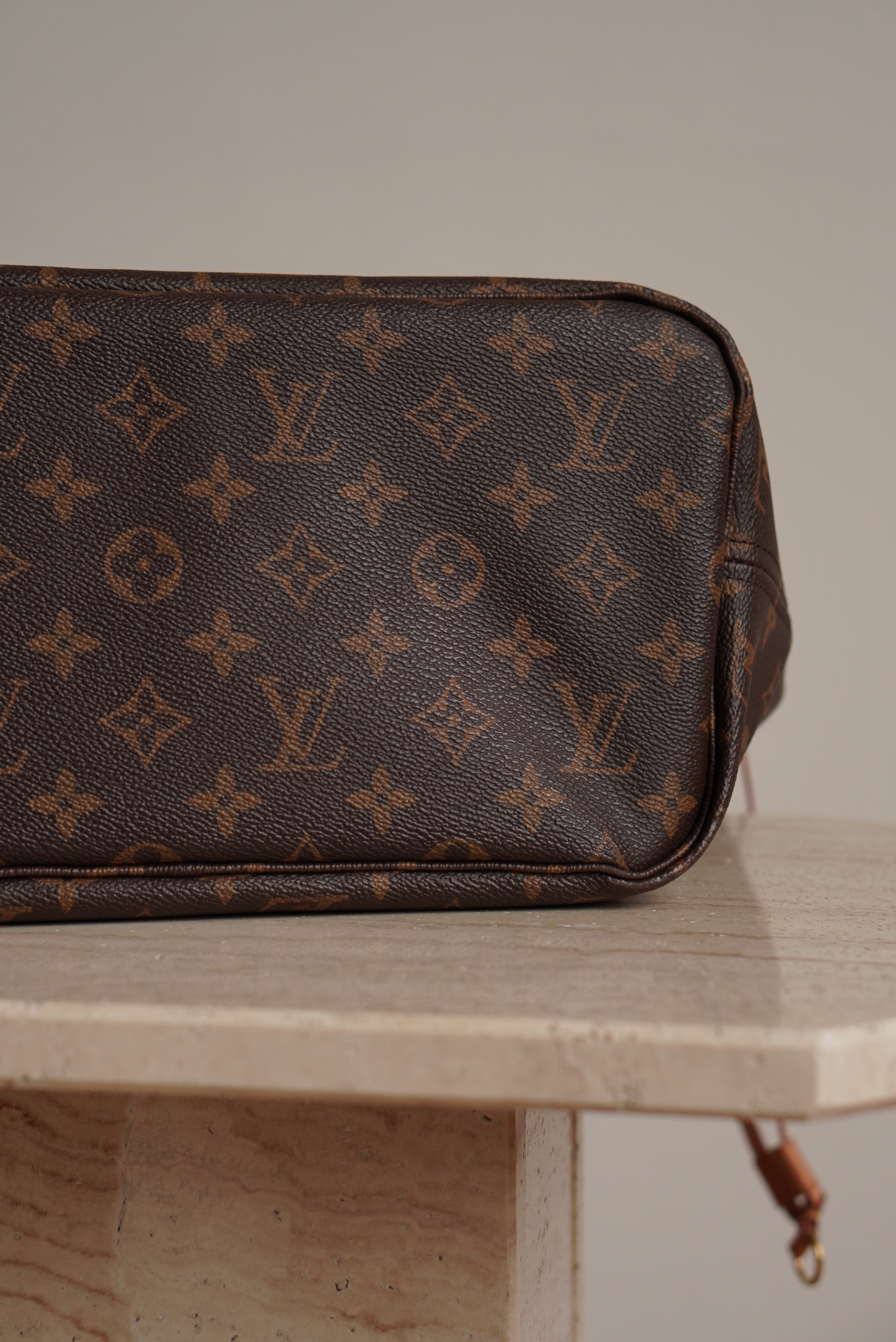 LOUIS VUITTON NEVERFULL MM