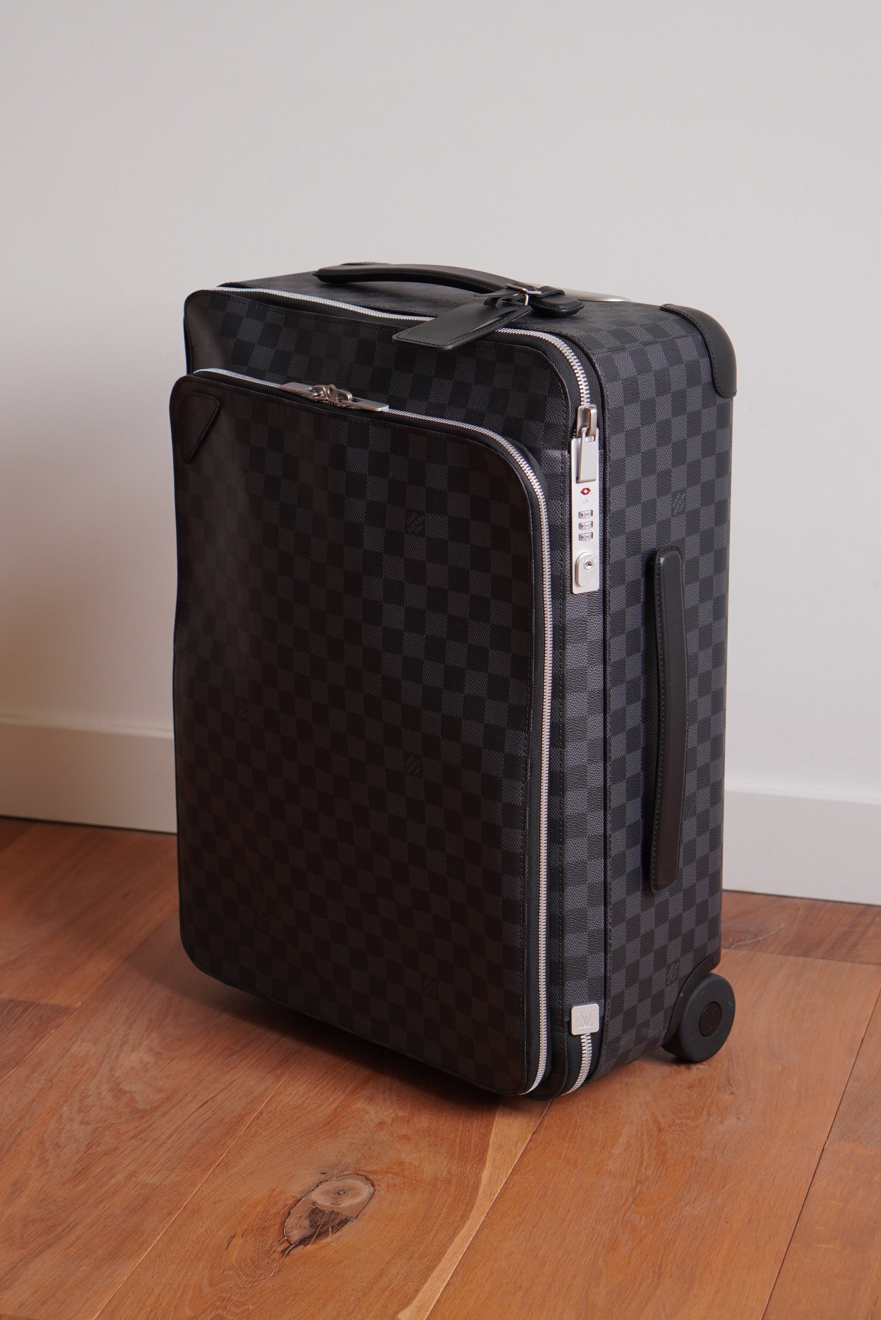 LOUIS VUITTON PEGASE TROLLEY CASE | DAMIER GRAPHITE CANVAS