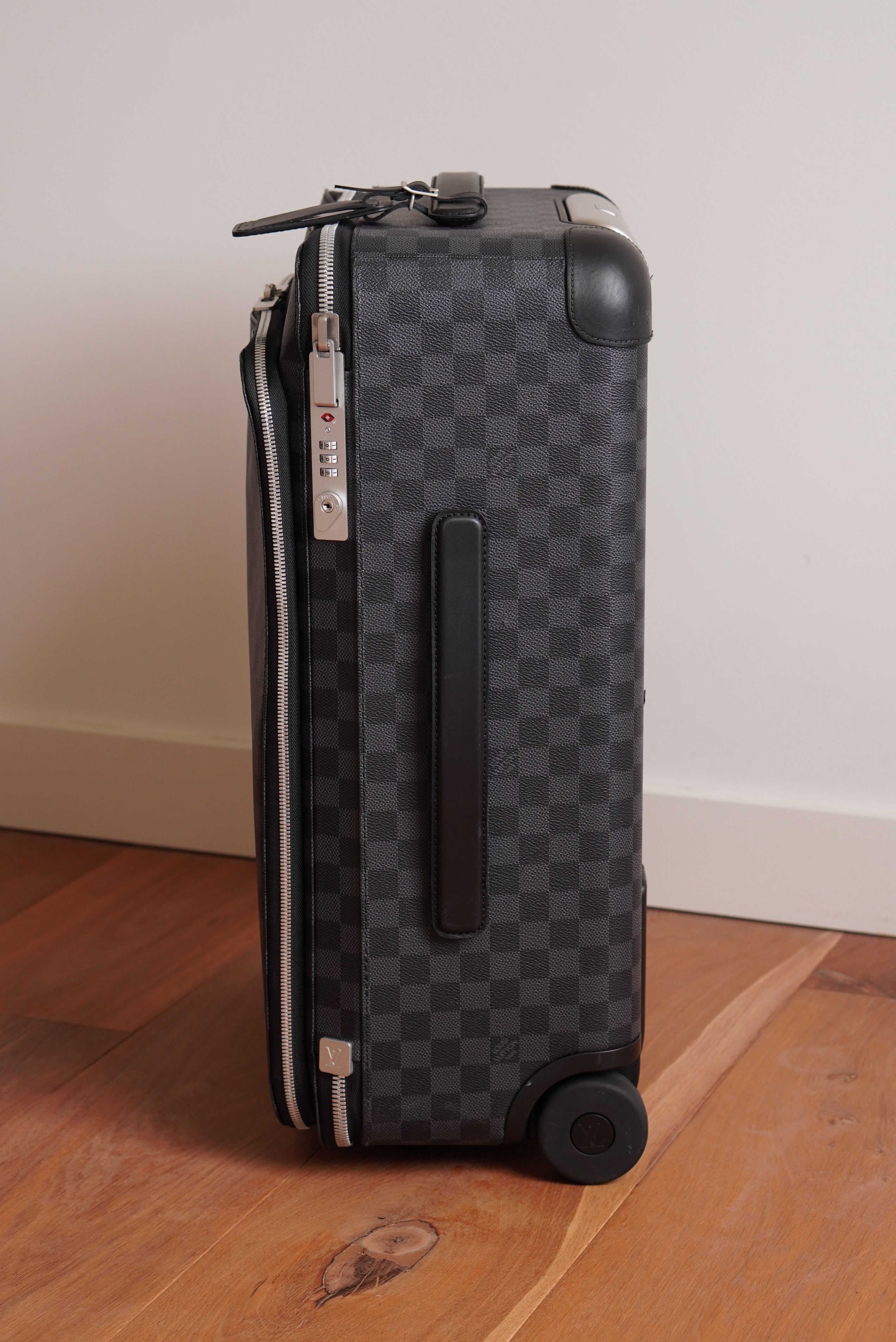 LOUIS VUITTON PEGASE TROLLEY CASE | DAMIER GRAPHITE CANVAS