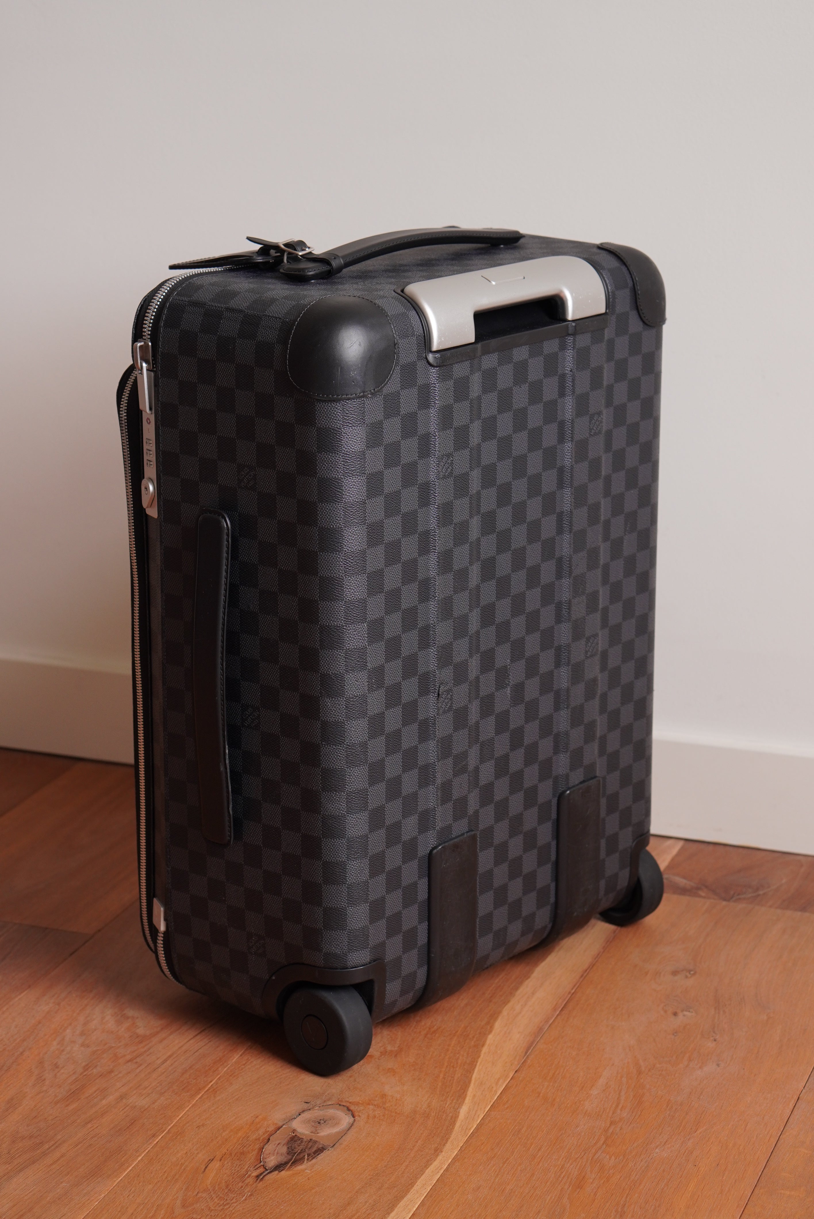 LOUIS VUITTON PEGASE TROLLEY CASE | DAMIER GRAPHITE CANVAS