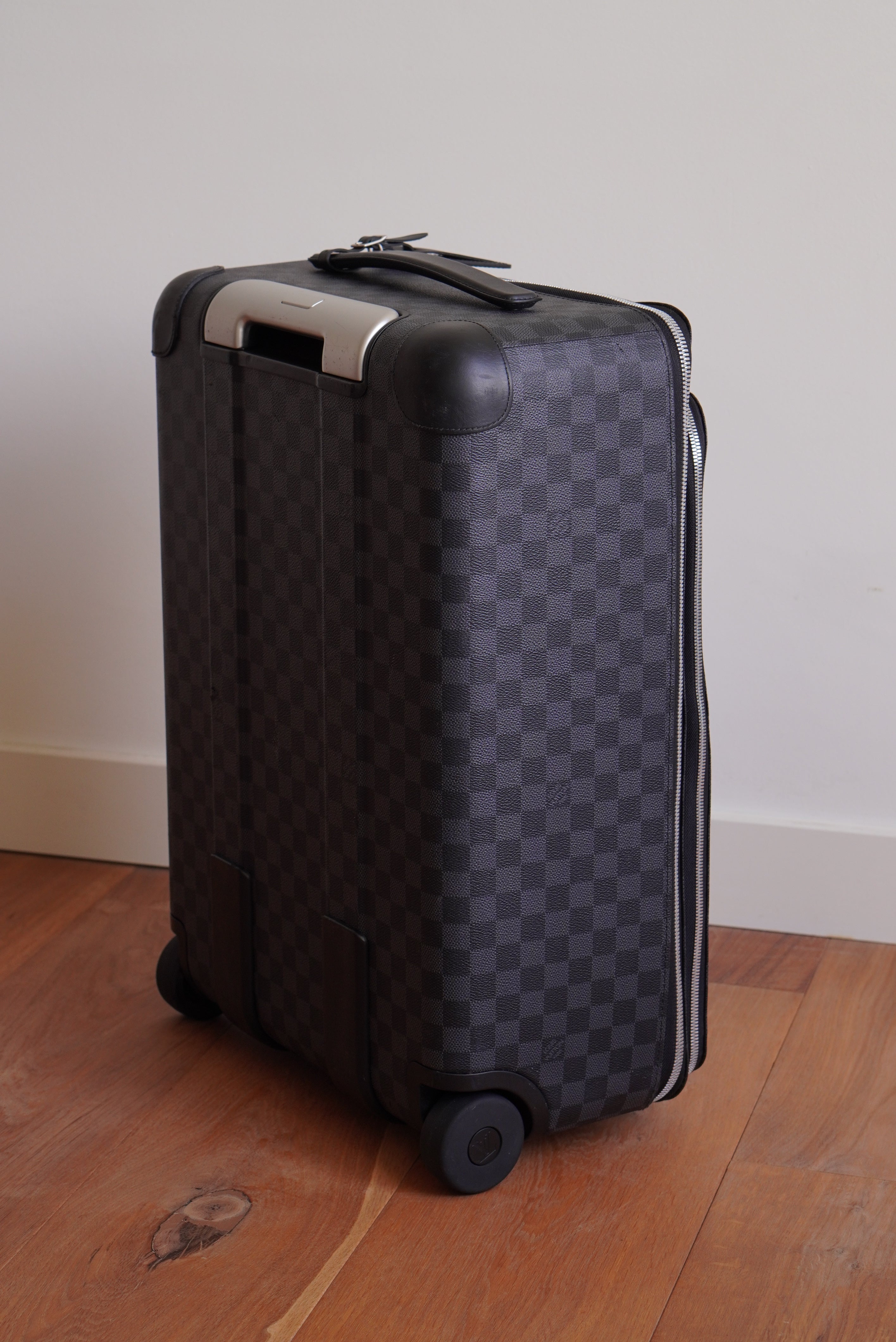 LOUIS VUITTON PEGASE TROLLEY CASE | DAMIER GRAPHITE CANVAS