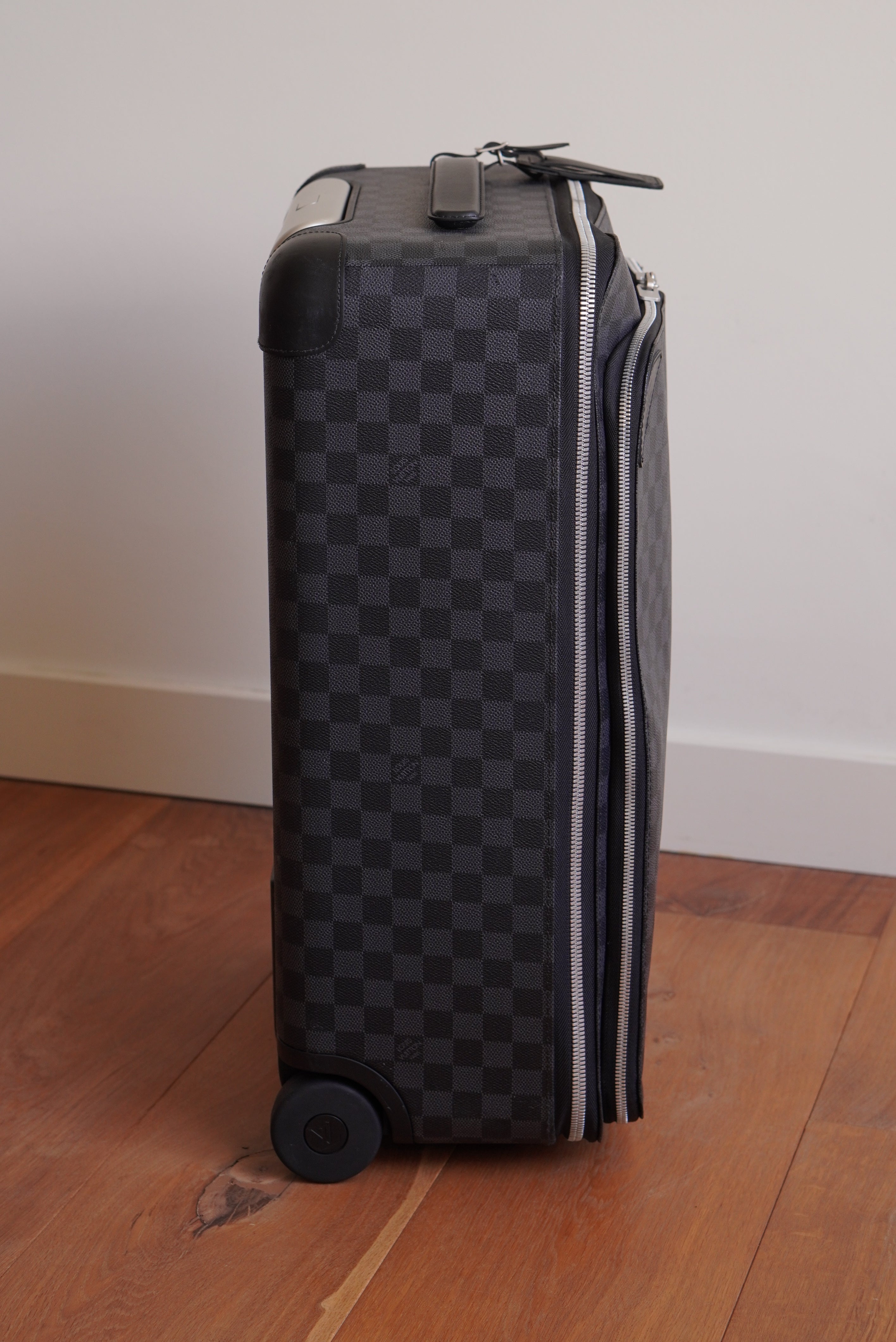 LOUIS VUITTON PEGASE TROLLEY CASE | DAMIER GRAPHITE CANVAS