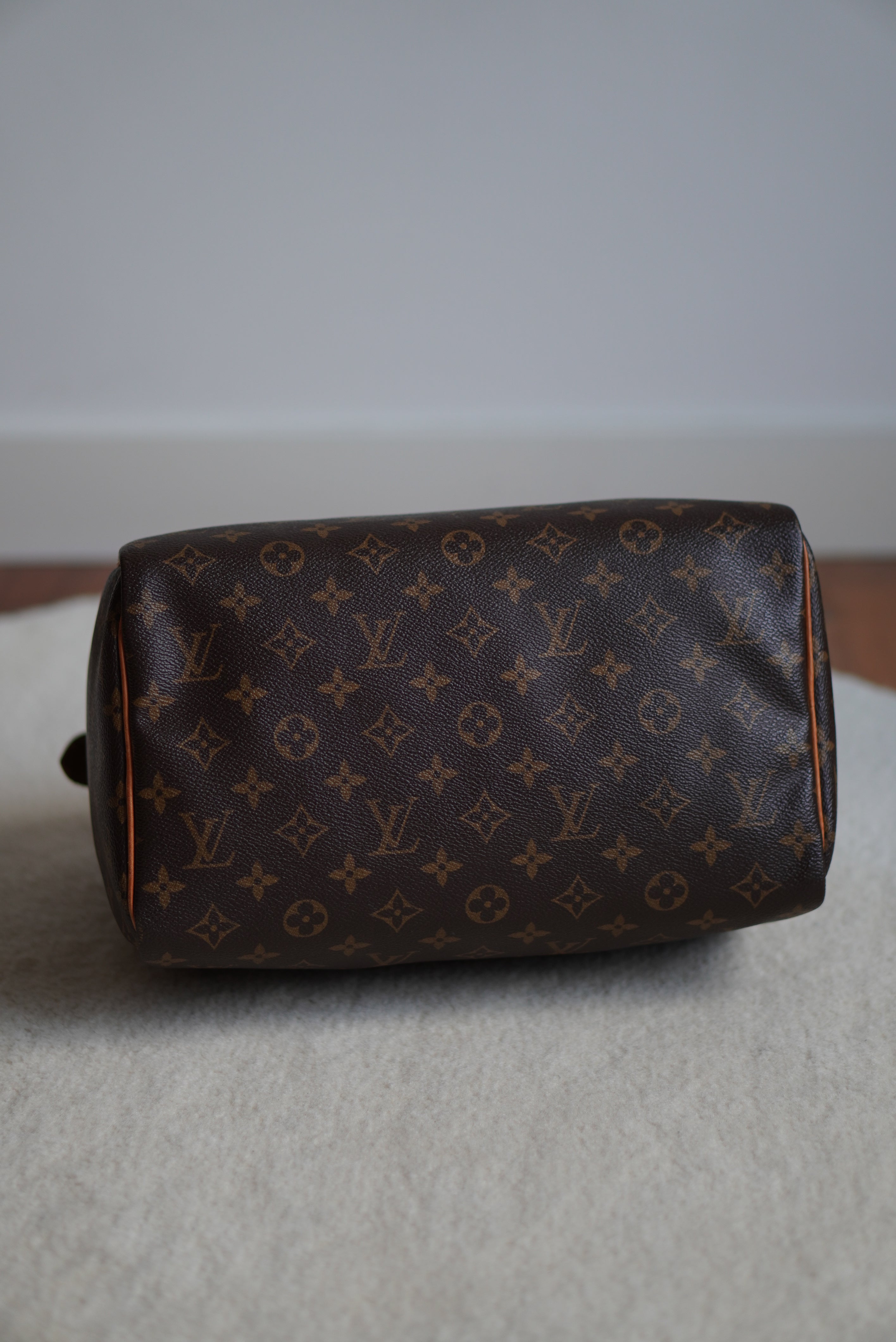 LOUIS VUITTON SPEEDY 30