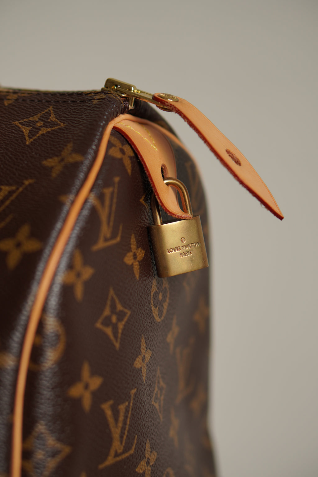 LOUIS VUITTON SPEEDY 30