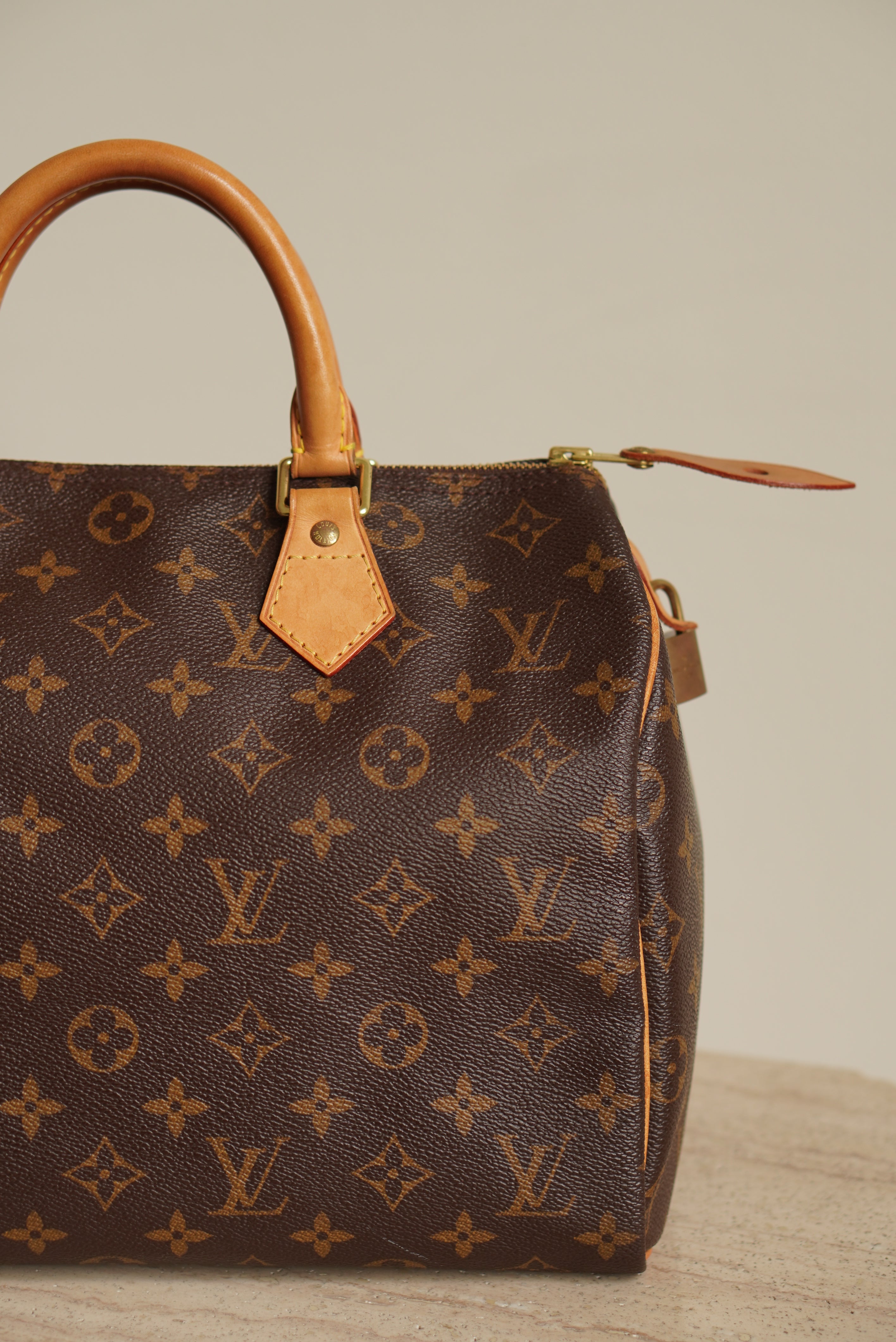 LOUIS VUITTON SPEEDY 30