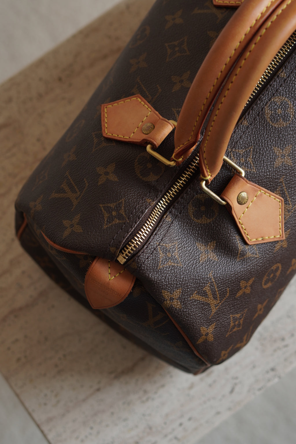 LOUIS VUITTON SPEEDY 30