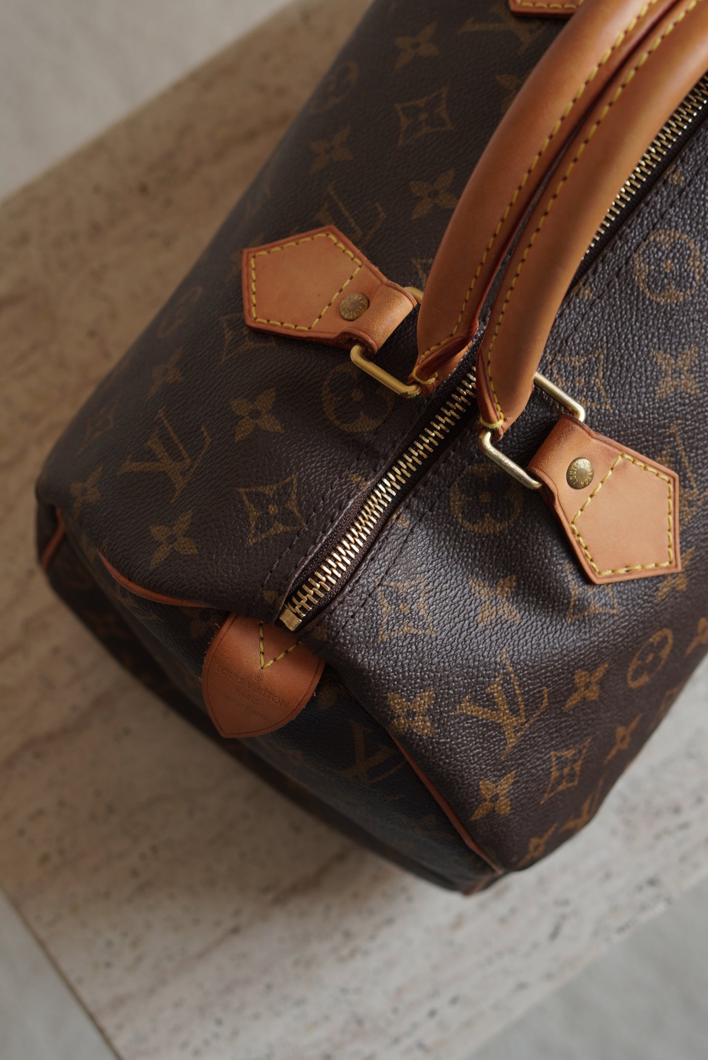 LOUIS VUITTON SPEEDY 30