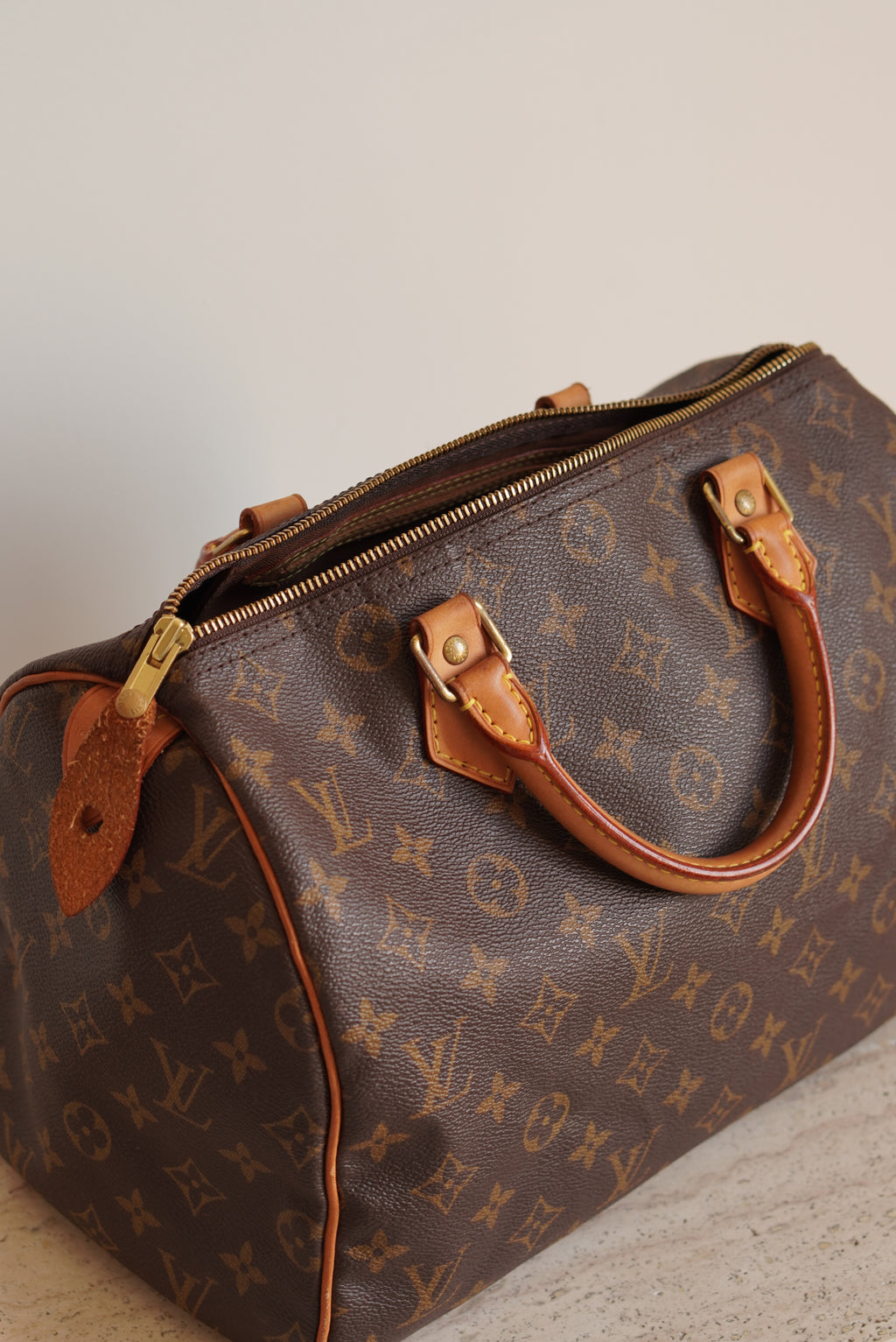 LOUIS VUITTON SPEEDY 30