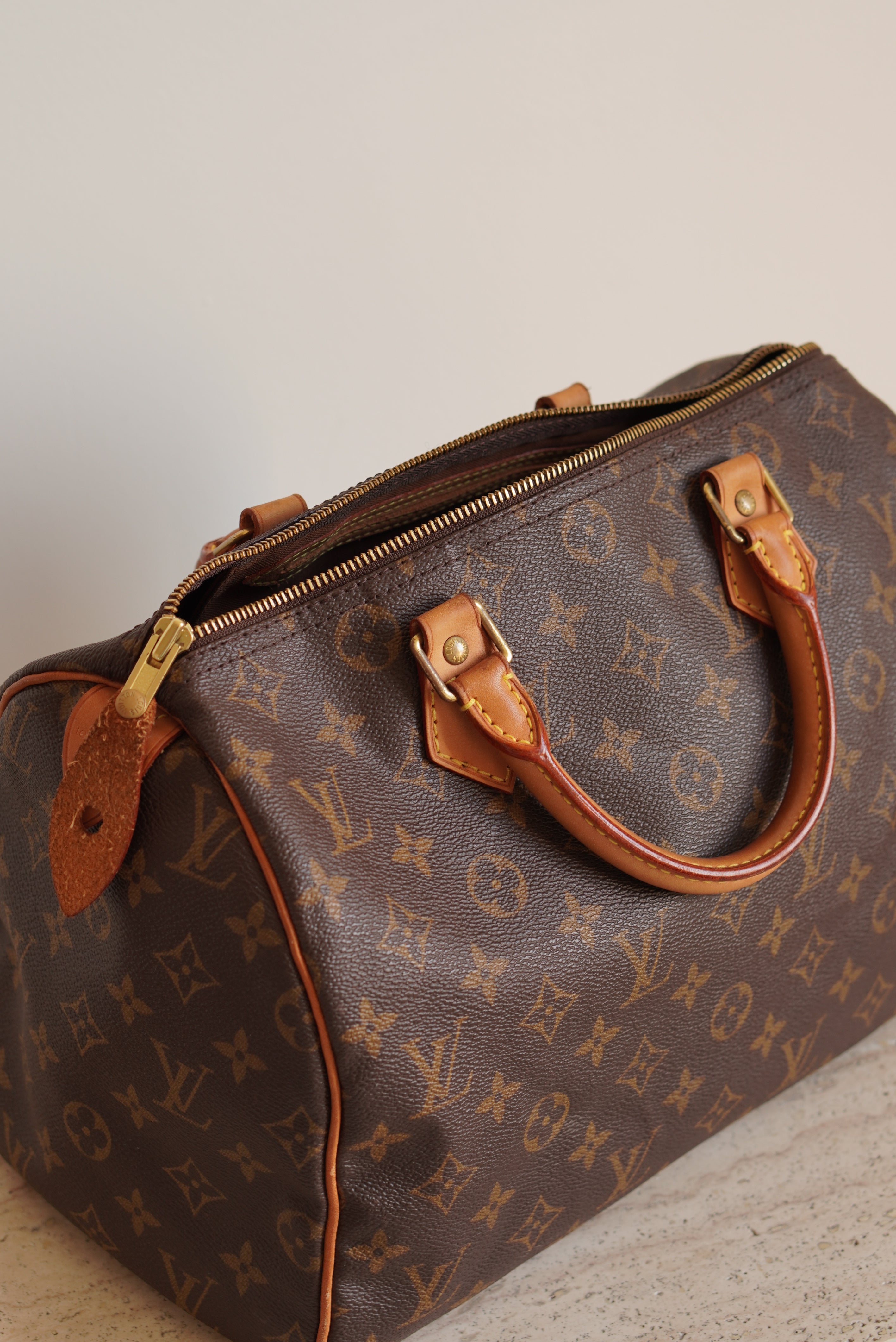 LOUIS VUITTON SPEEDY 30