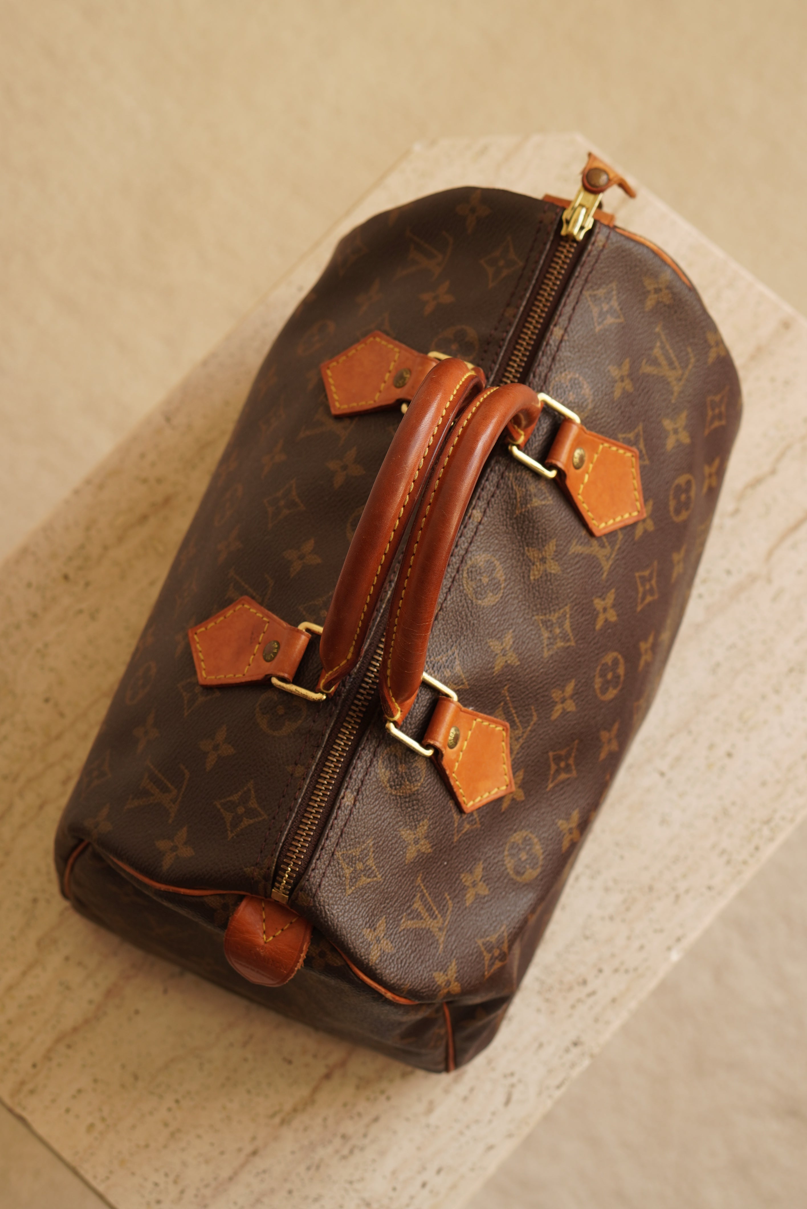 LOUIS VUITTON SPEEDY 30