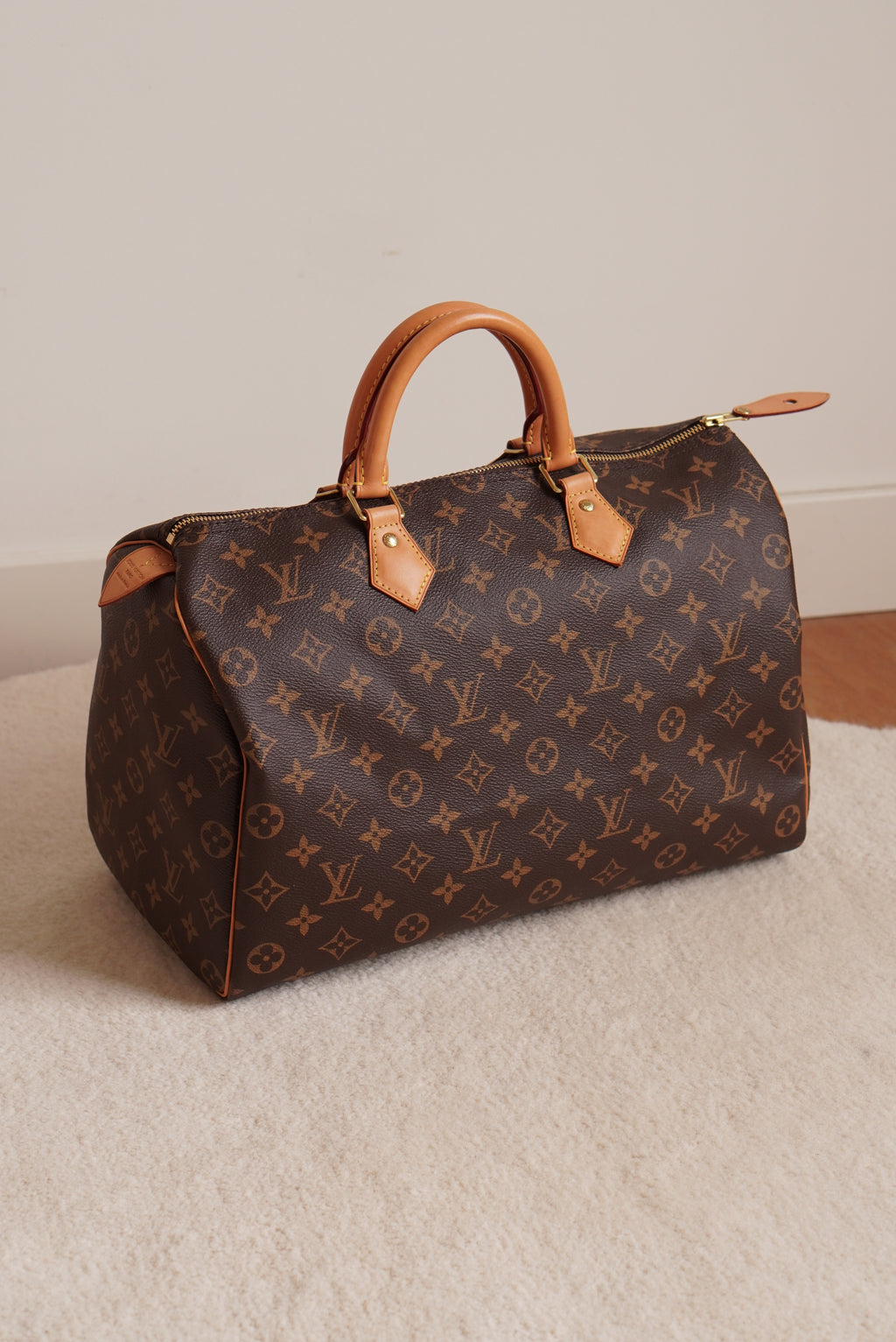 LOUIS VUITTON SPEEDY 35