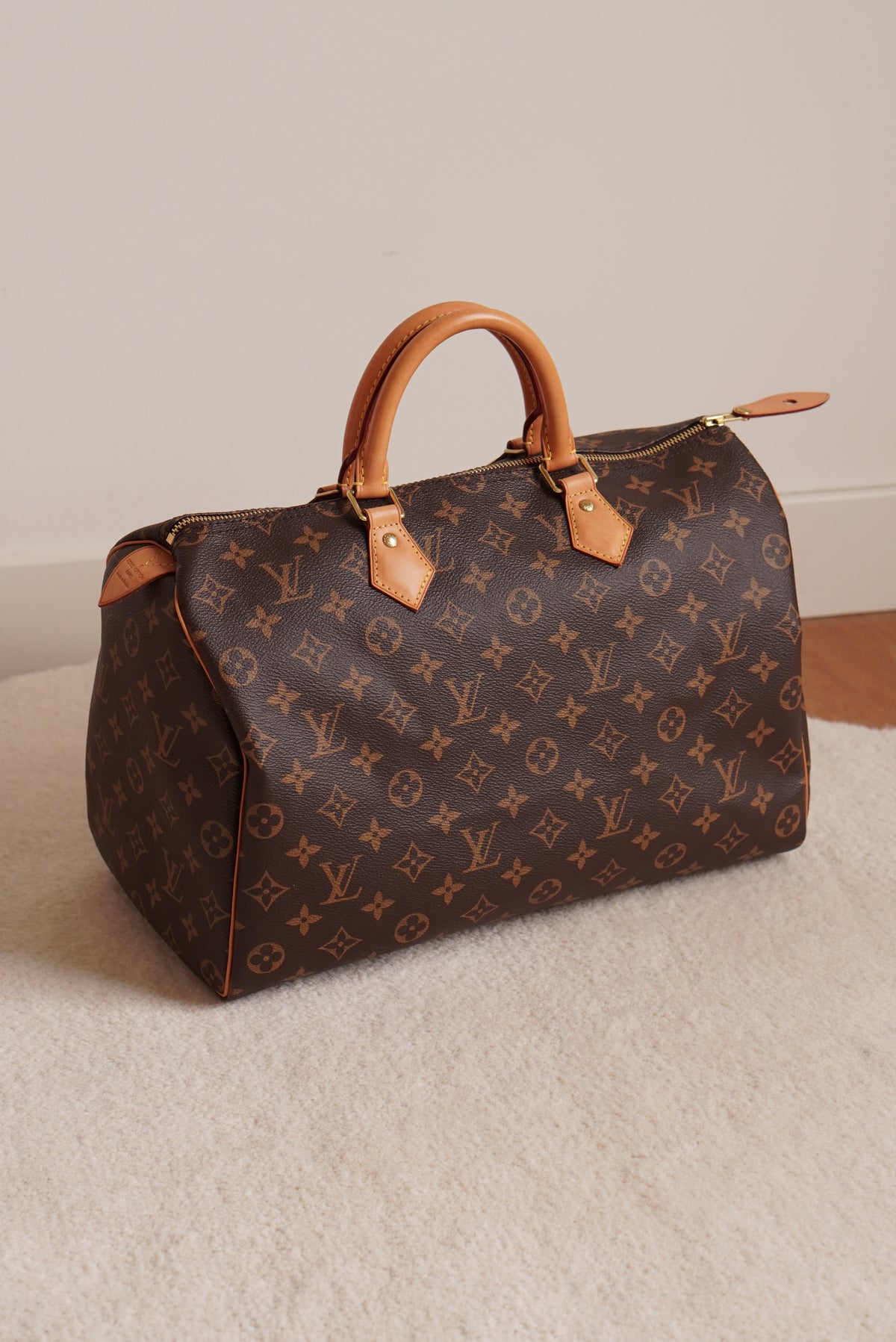 LOUIS VUITTON SPEEDY 35