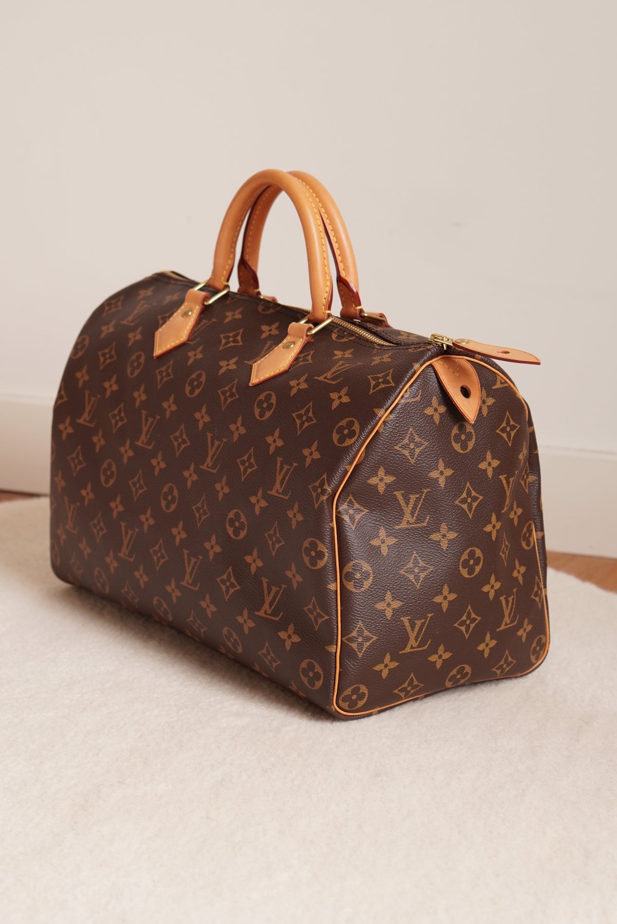 LOUIS VUITTON SPEEDY 35