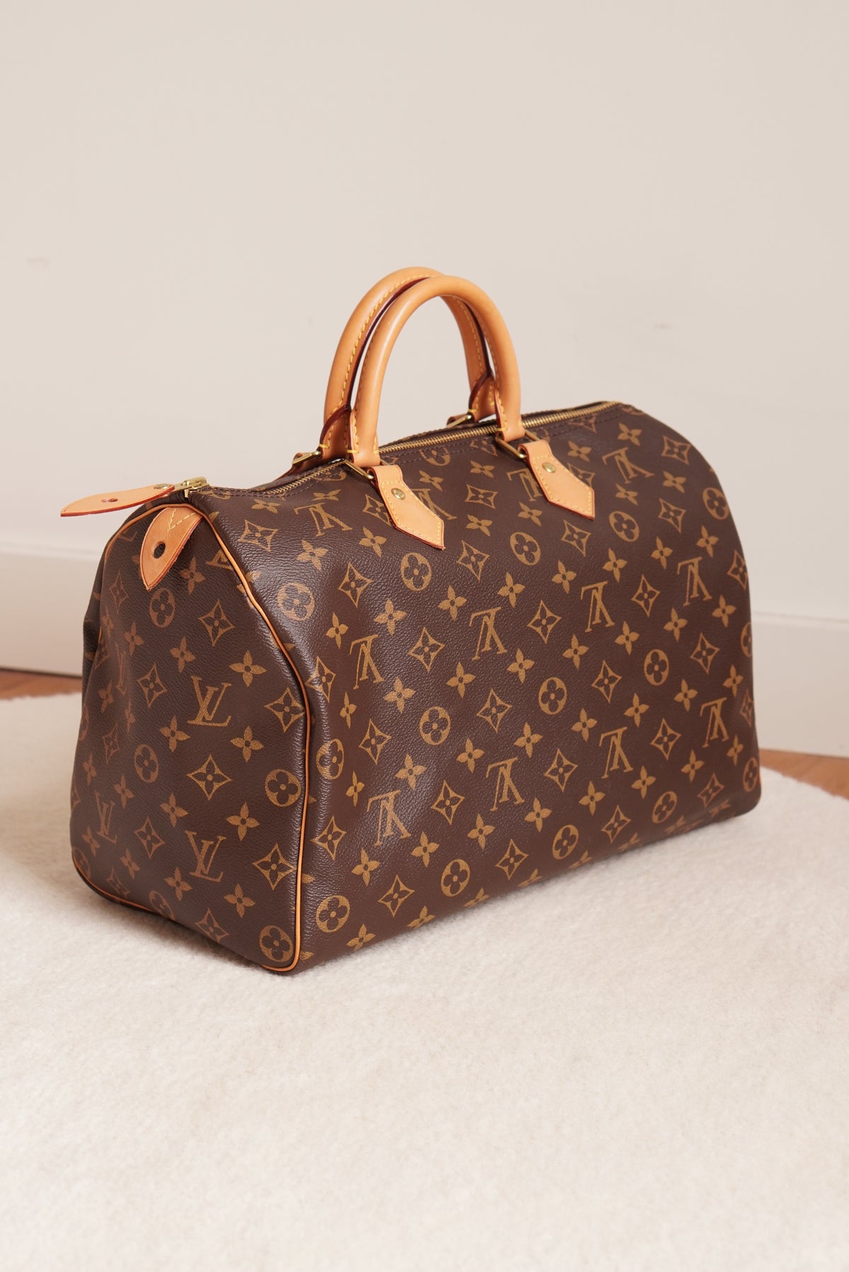 LOUIS VUITTON SPEEDY 35