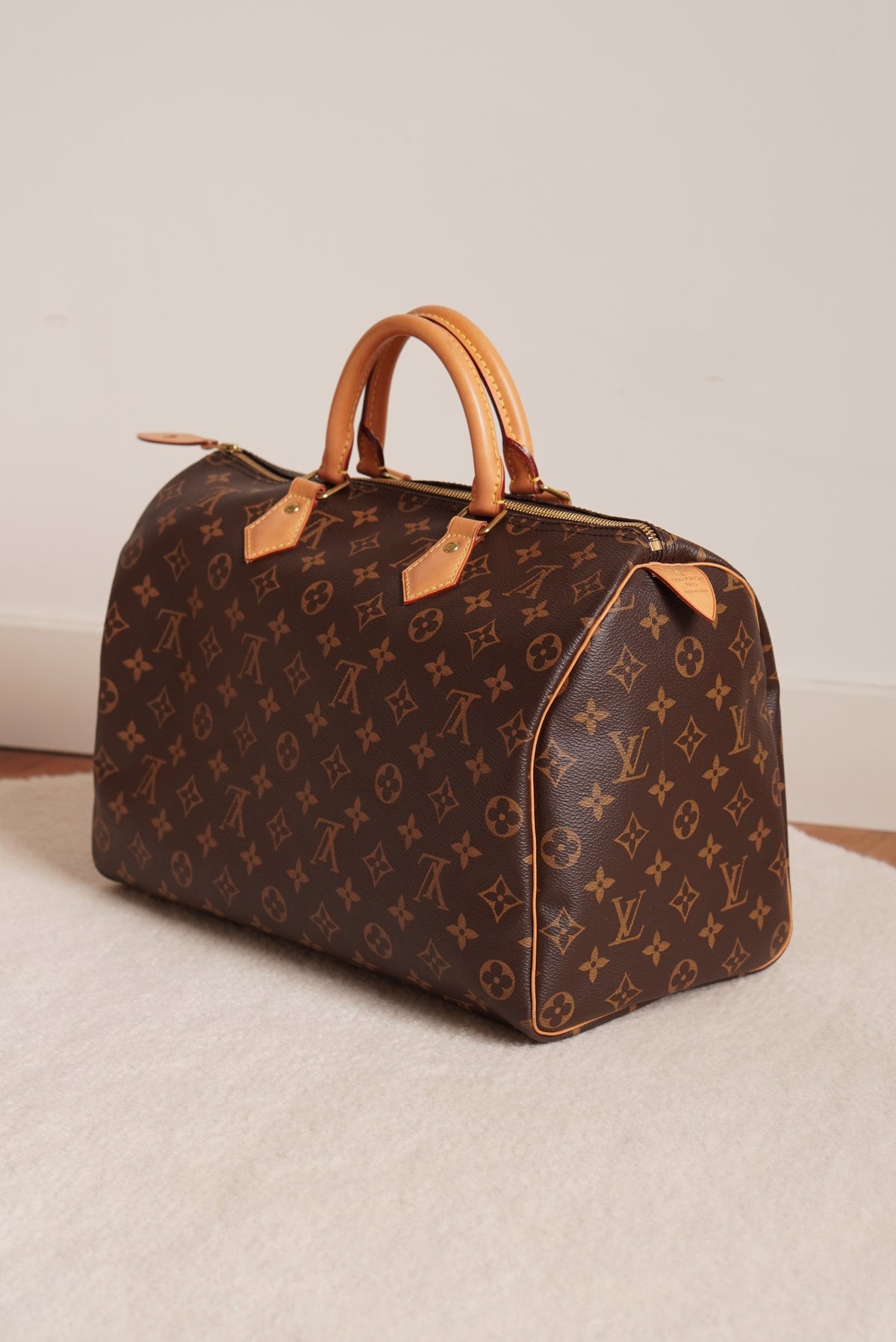 LOUIS VUITTON SPEEDY 35