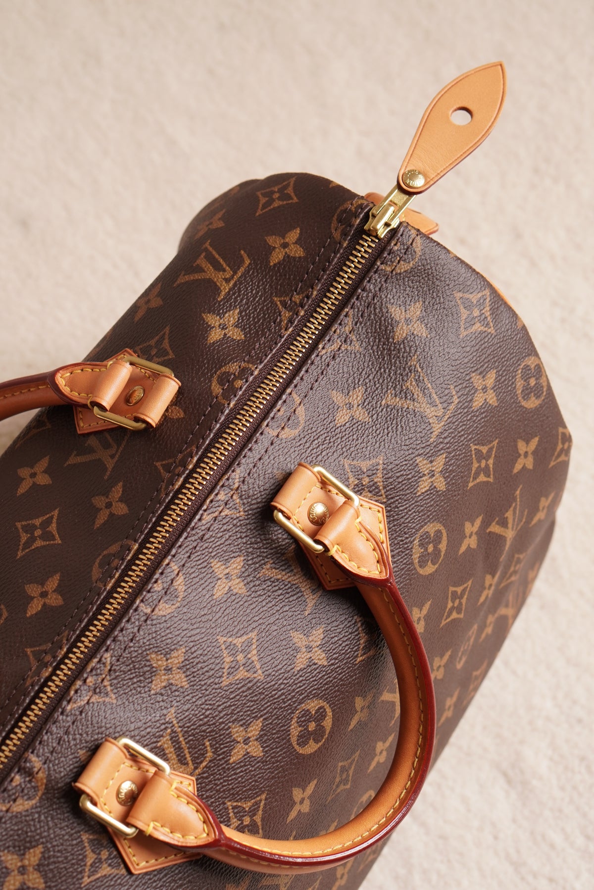 LOUIS VUITTON SPEEDY 35