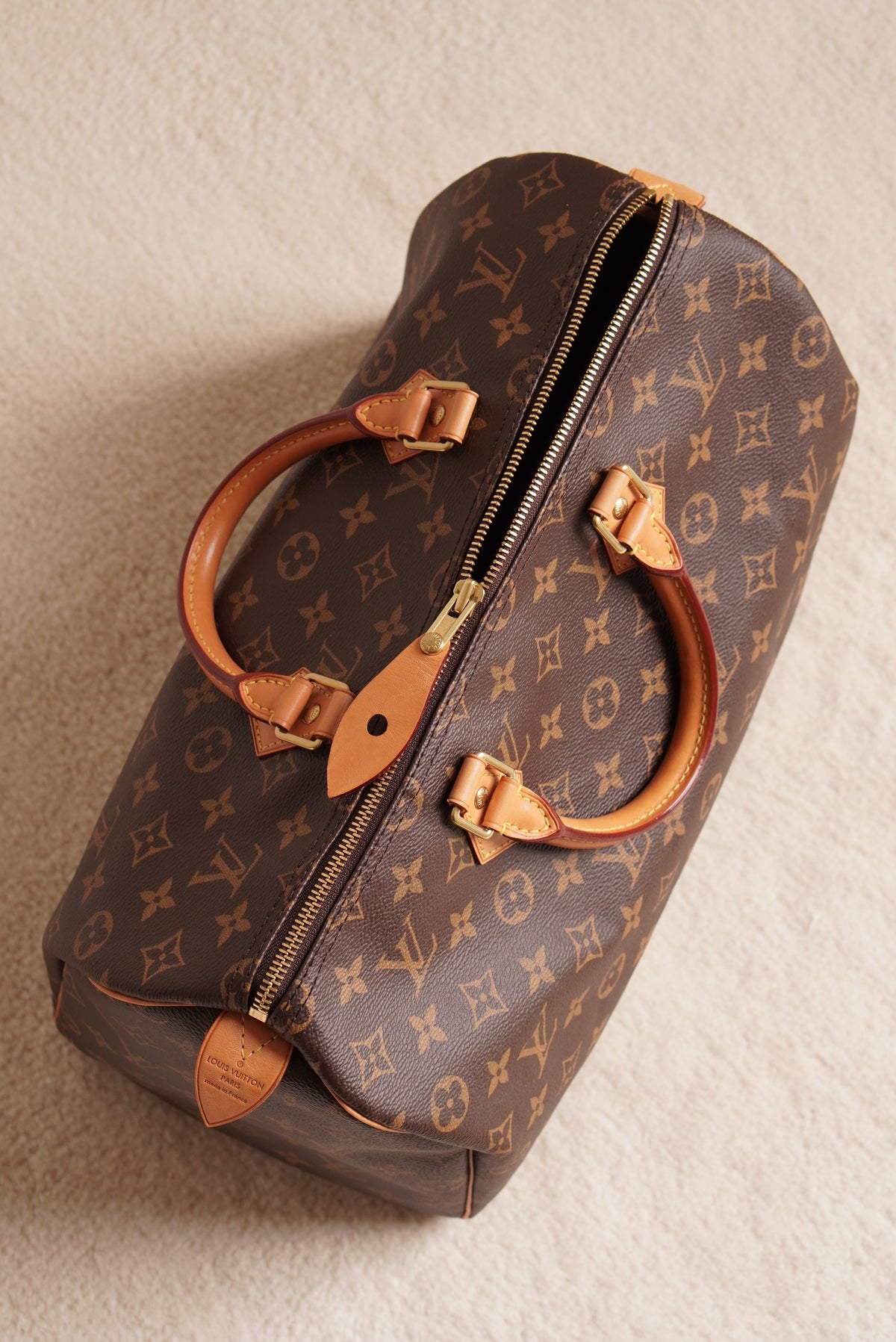 LOUIS VUITTON SPEEDY 35