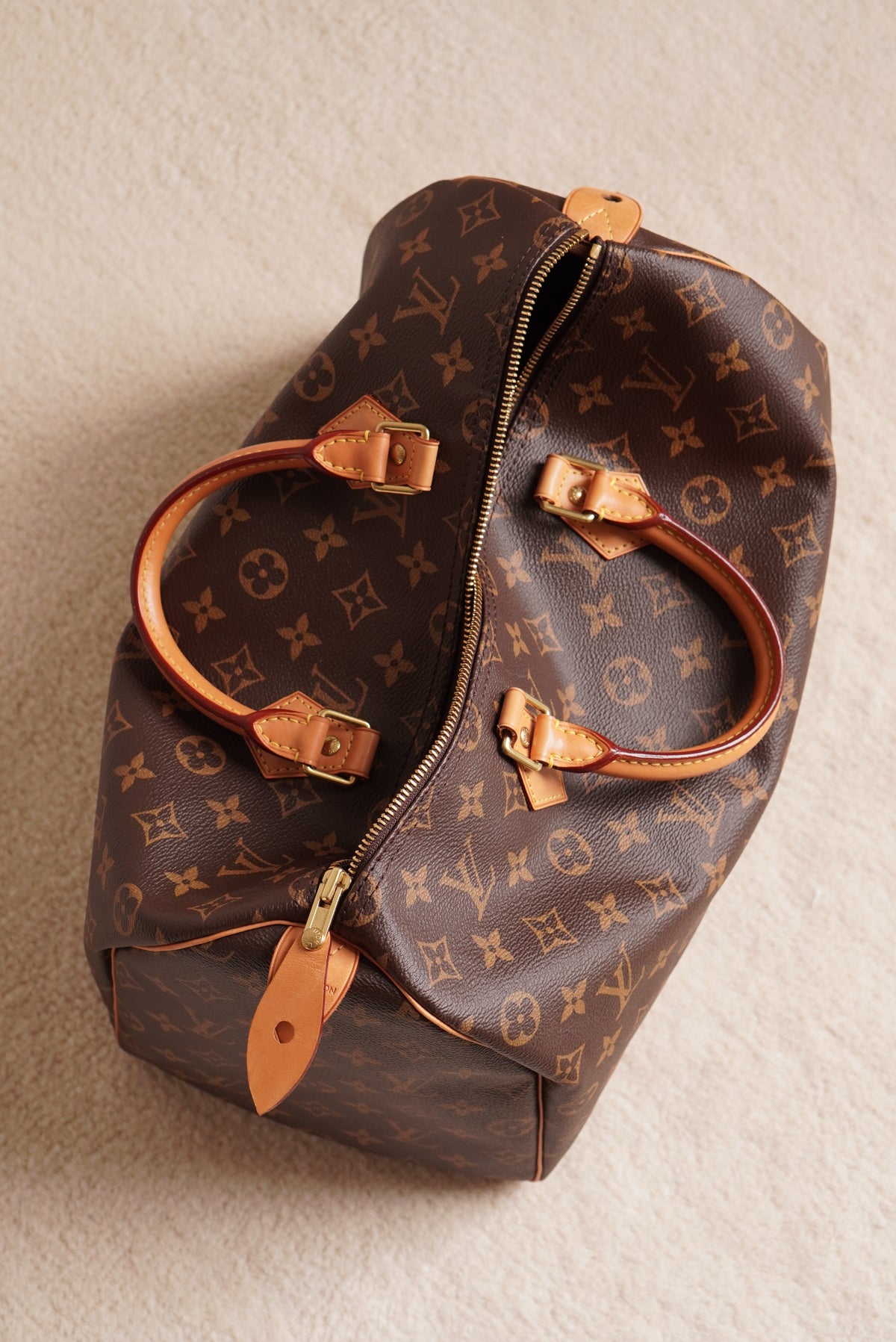LOUIS VUITTON SPEEDY 35