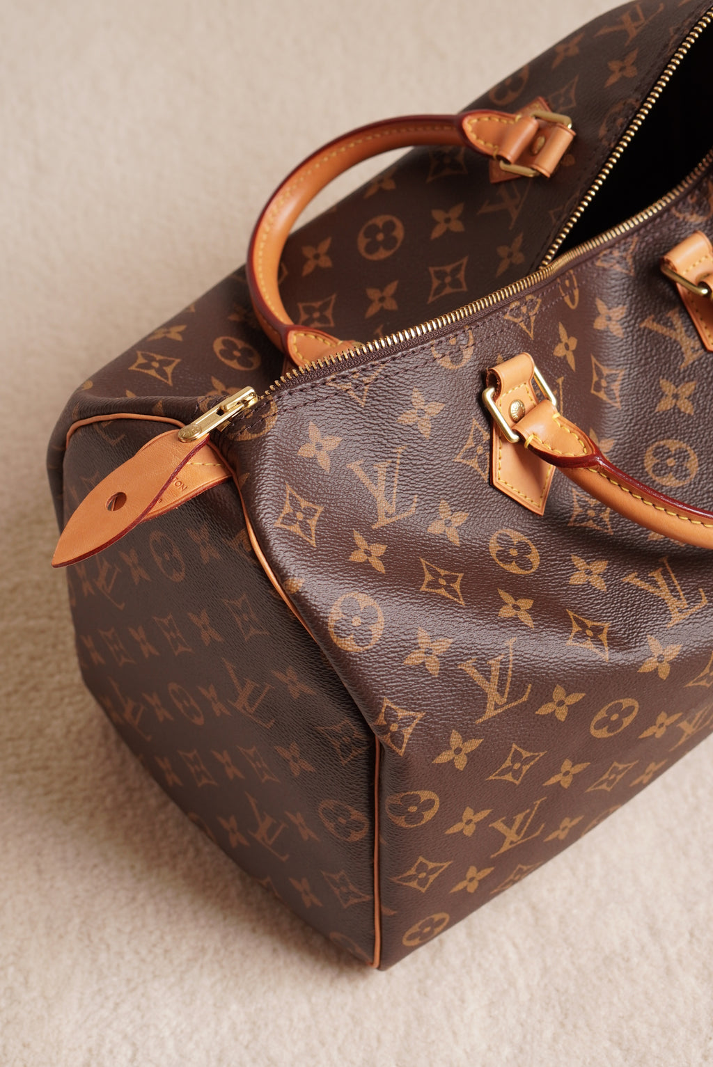 LOUIS VUITTON SPEEDY 35