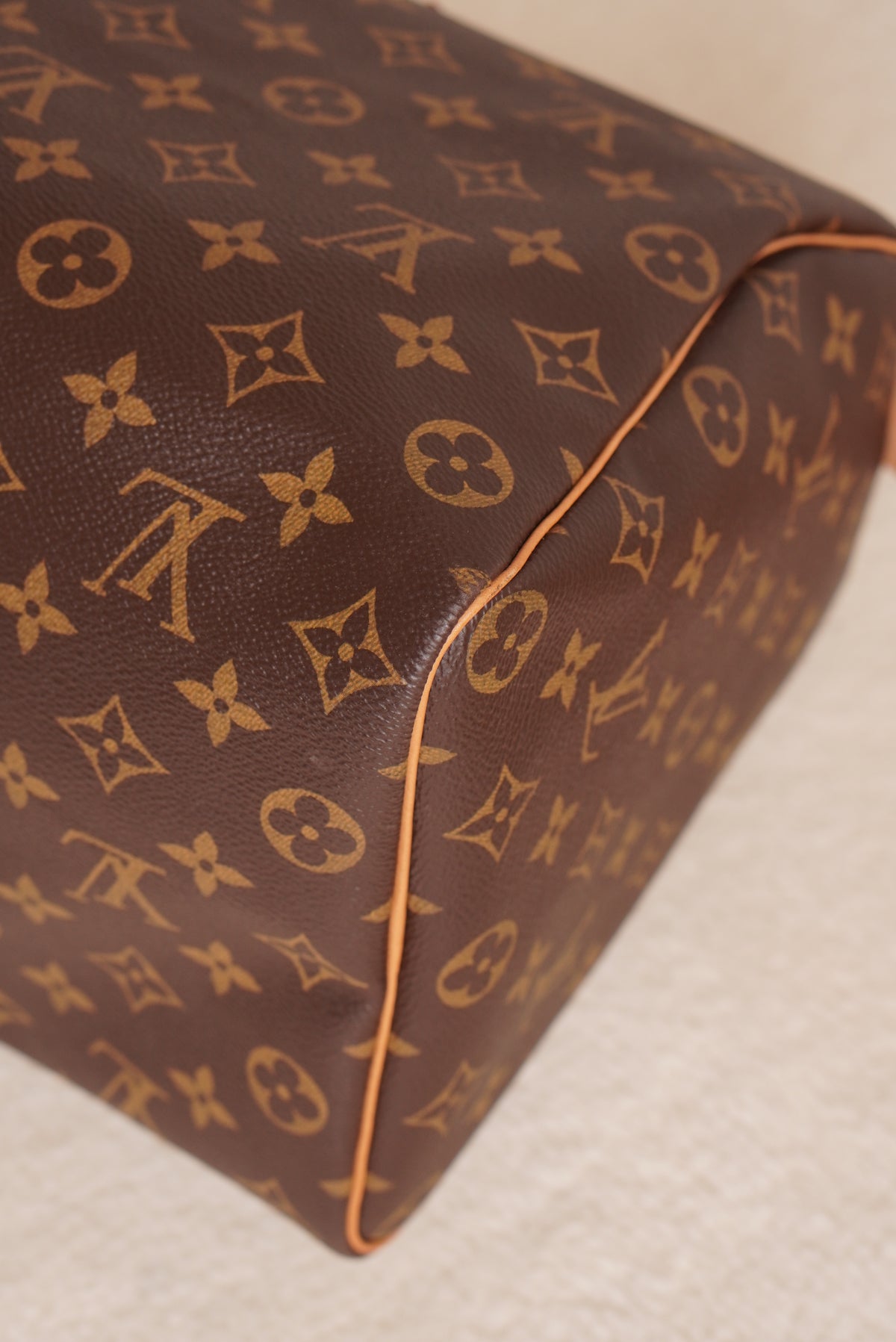 LOUIS VUITTON SPEEDY 35
