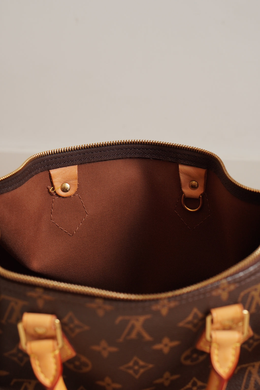 LOUIS VUITTON SPEEDY 40